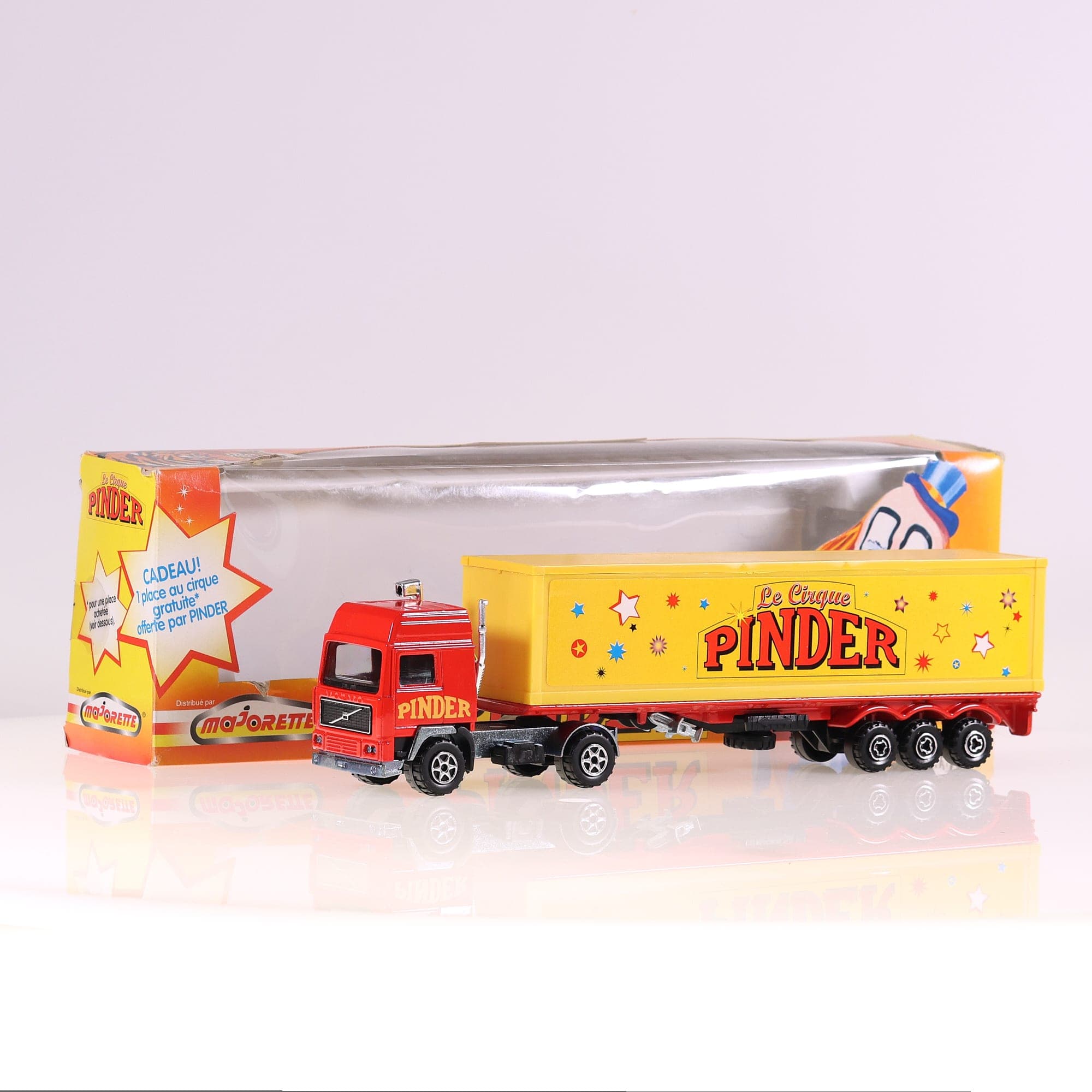 Majorette Pinder Camion Volvo semi-remorque Le Cirque 1/60 Bicolore avec boîte