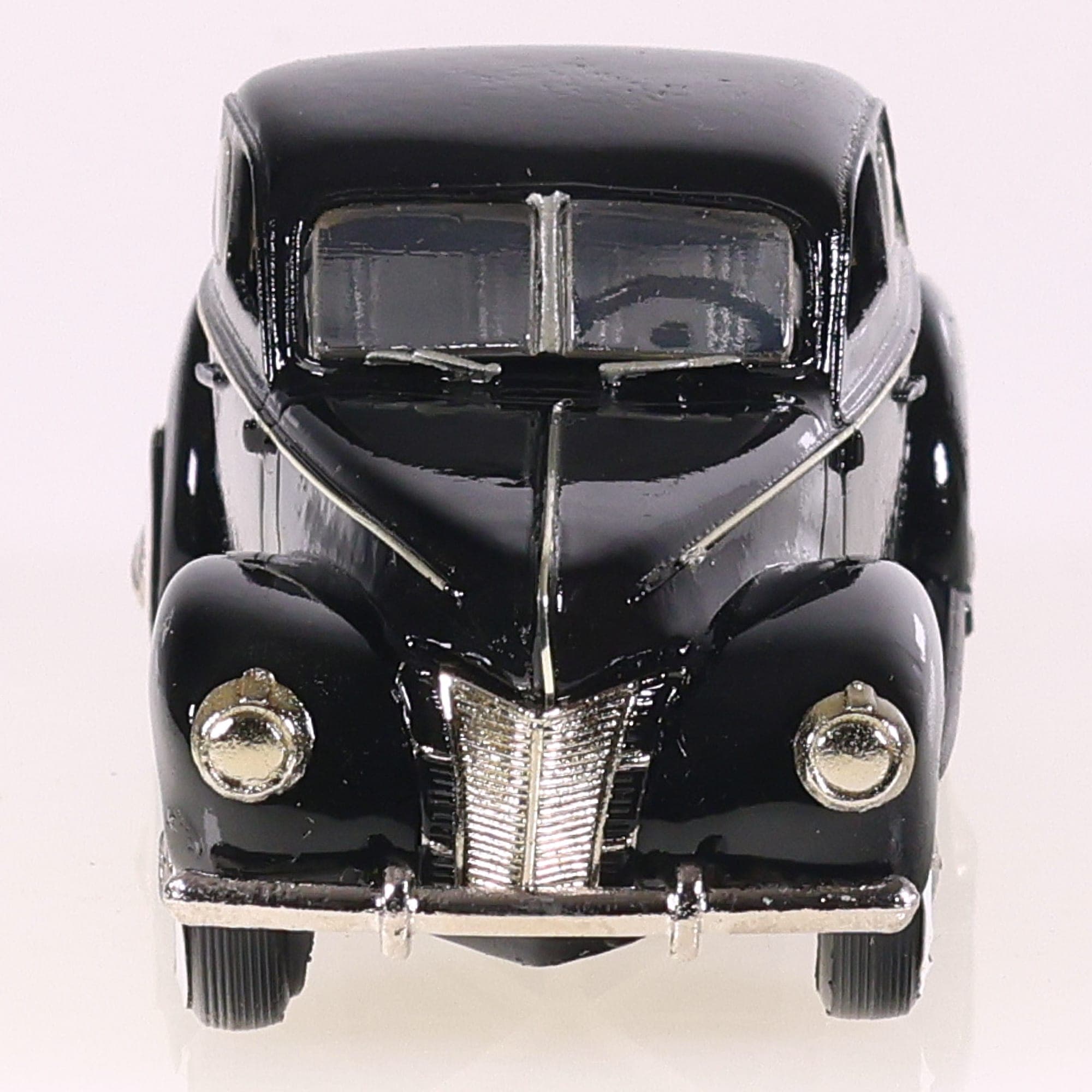 Auto Buff n°8 Ford Coupé 1940 1/43 Noir avec boîte — miniature 8