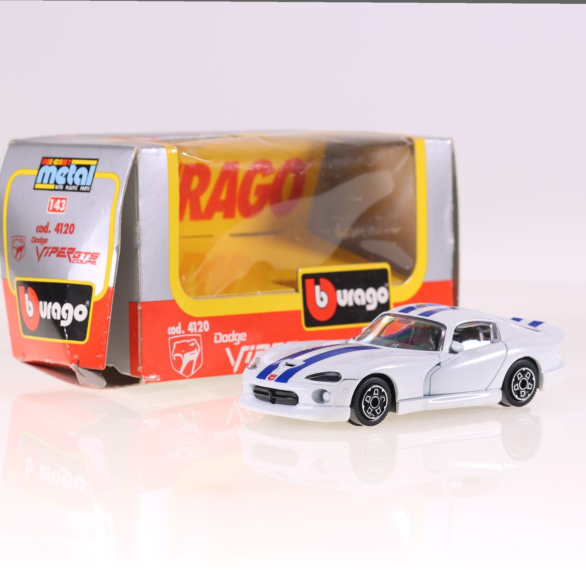 Burago Dodge viper 1/43 Blanc Grade B avec boîte