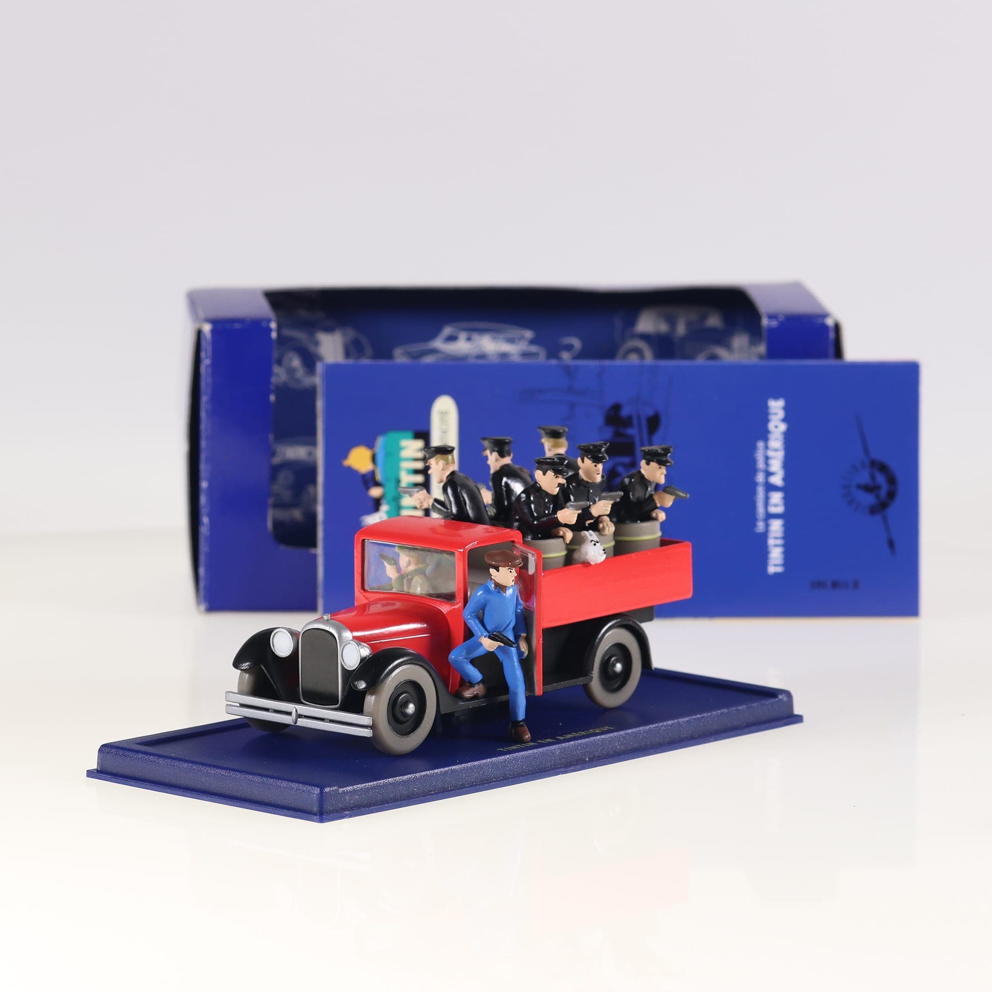 Atlas Tintin 2 118 041 Camion de police de Chicago 1/43 Rouge avec boîte