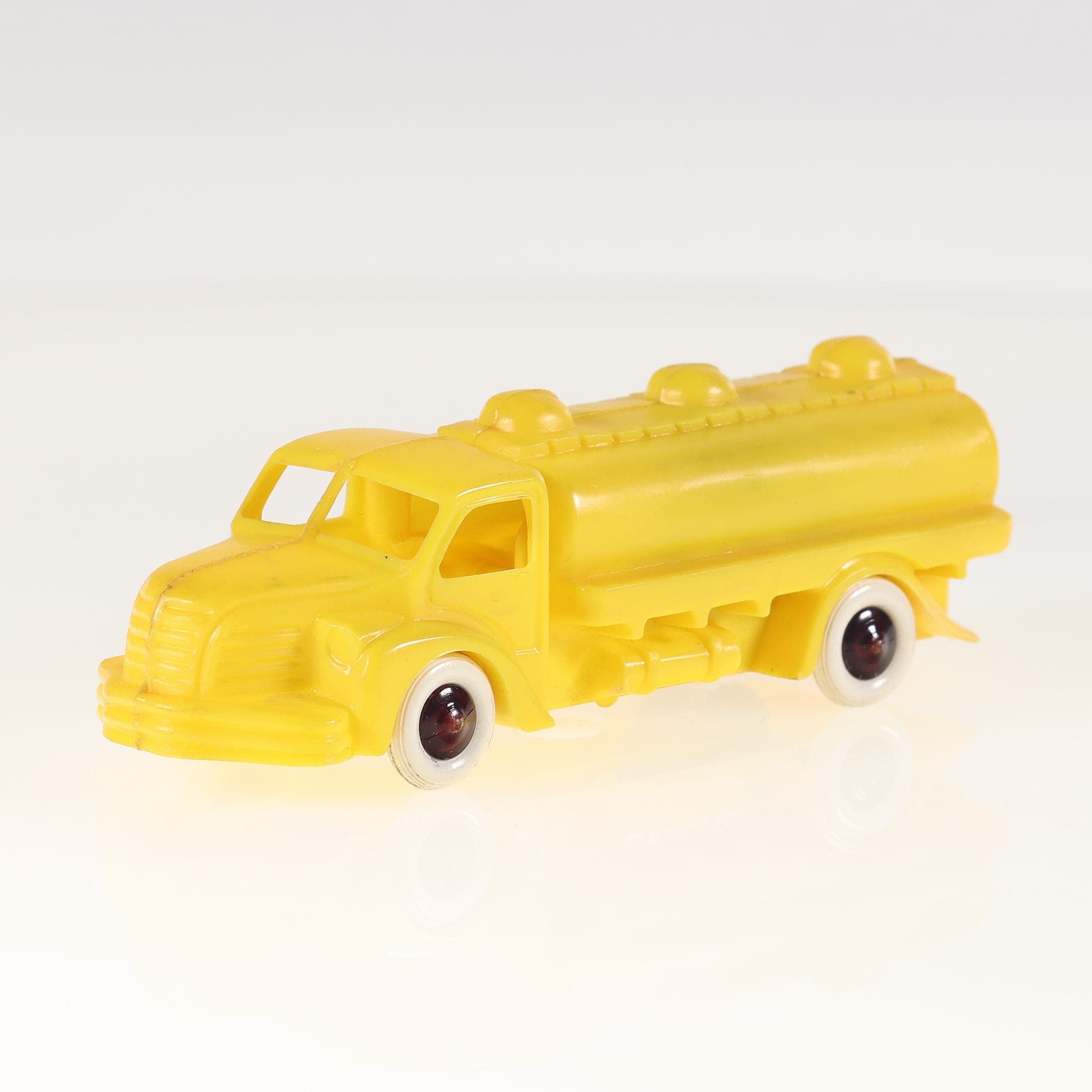 Bourbon Berliet GLR citerne 12 cm Jaune sans boîte