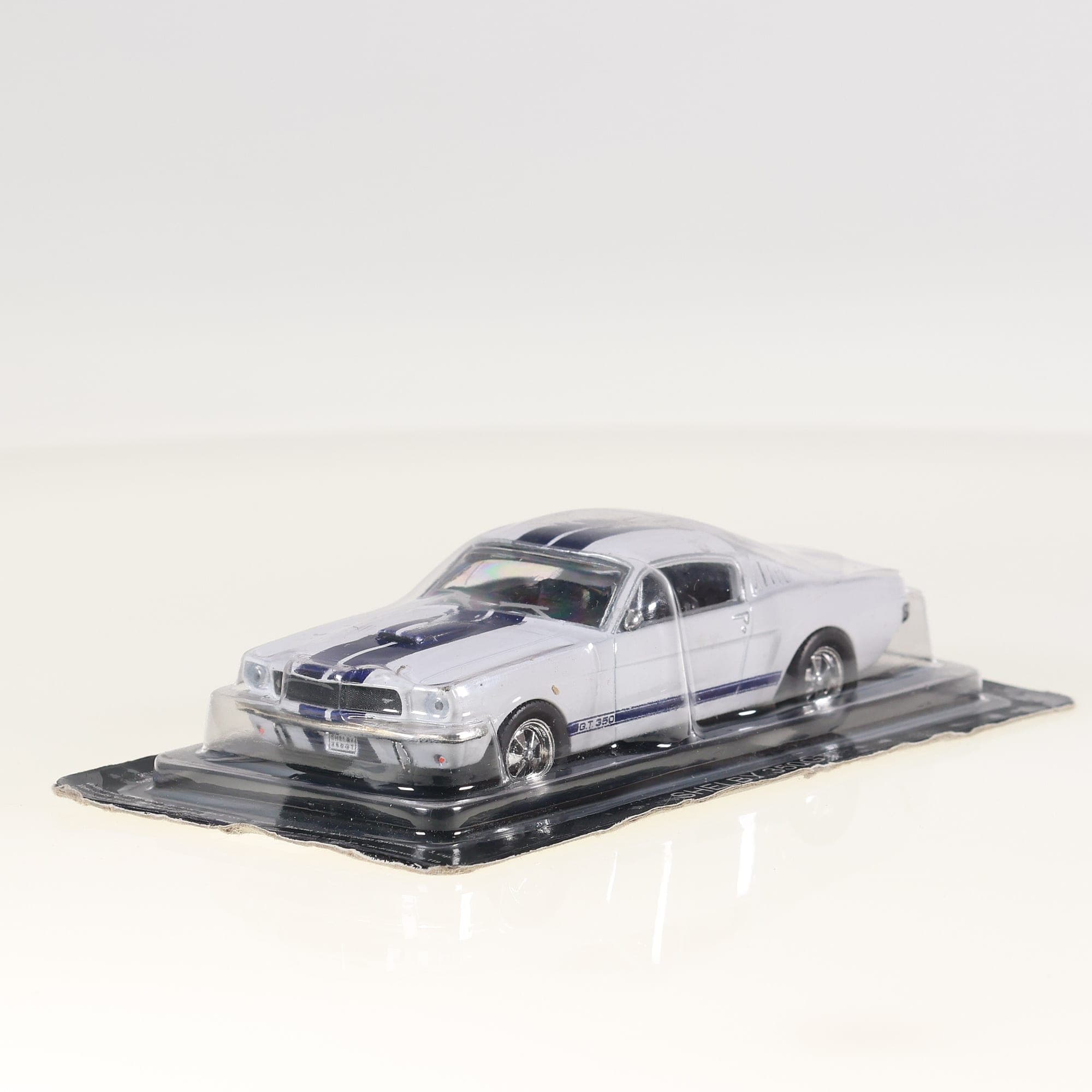 DeAgostini Ford Mustang Shelby GT 350 1/43 Blanc / Bandes bleues neuf avec boîte — photo 1