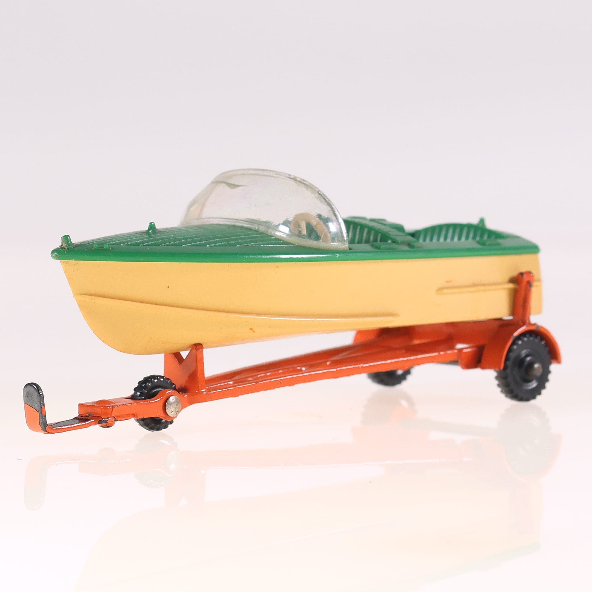 Dinky Toys n° 796 Healey Sports Boat on Trailer 1/43 bateau vert avec boîte — miniature 13