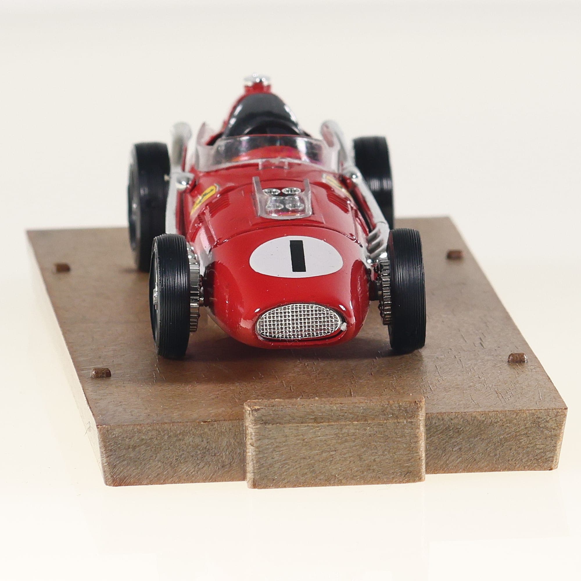 Brumm r69 Ferrari D246 HP 290 1958 #1 1/43 Rouge avec boîte — miniature 13