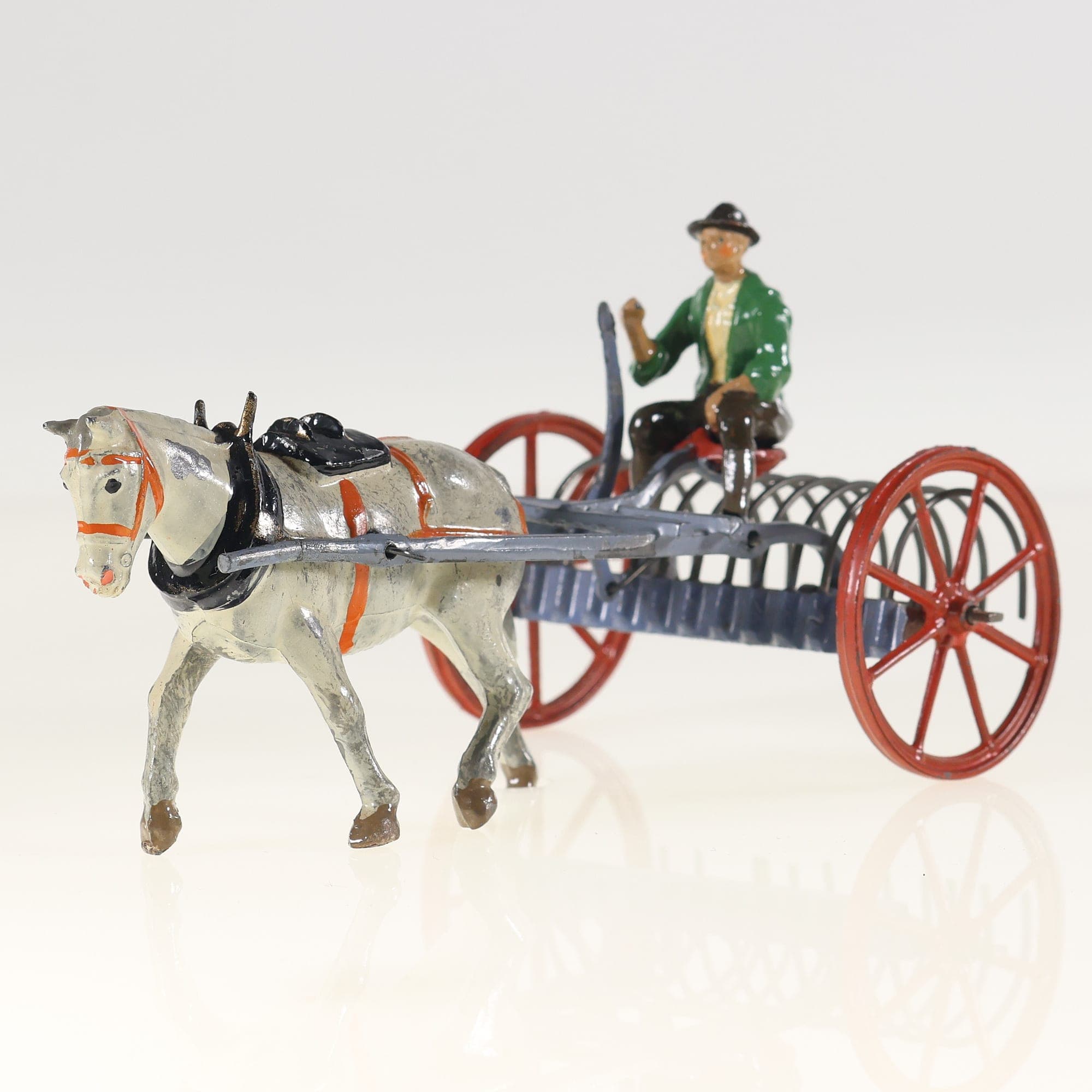 Britains Horse Rake - Home Farm Series — miniature 13