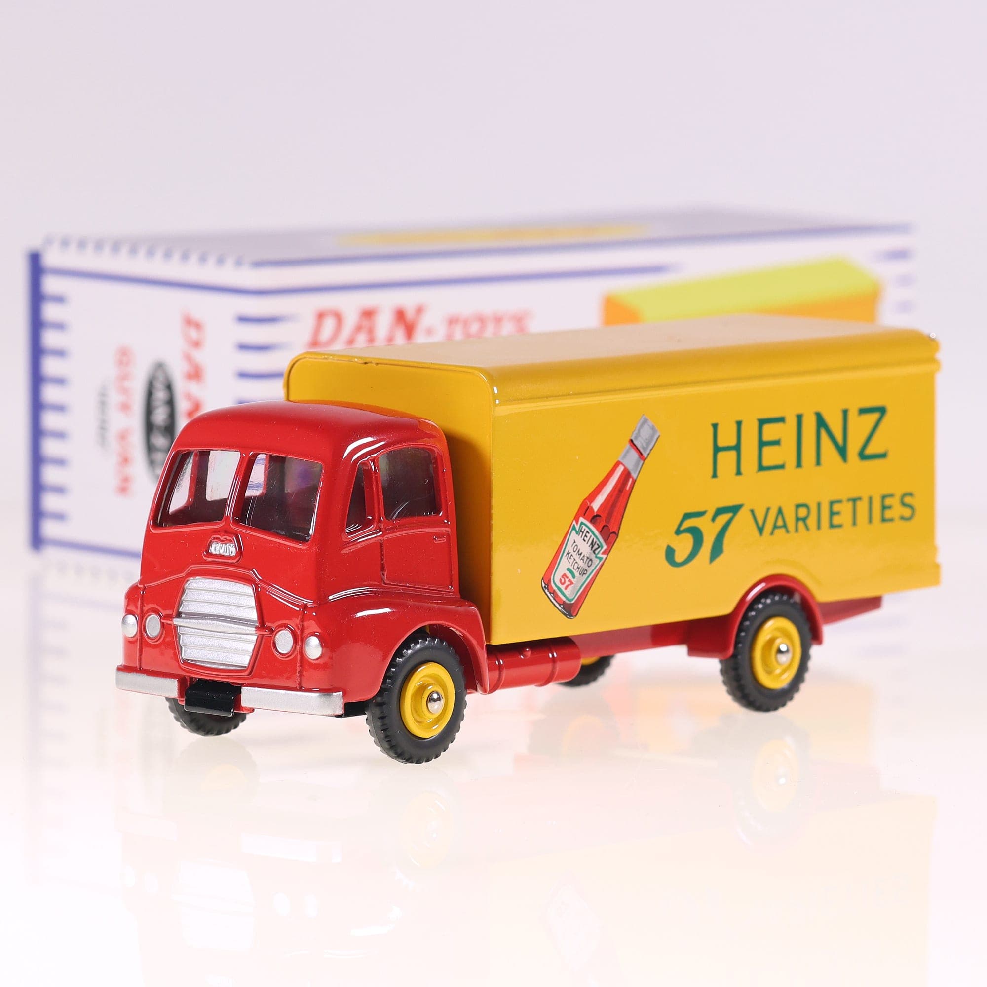Dan-Toys 216 Guy van Heinz 1/43 Rouge/Jaune avec boîte
