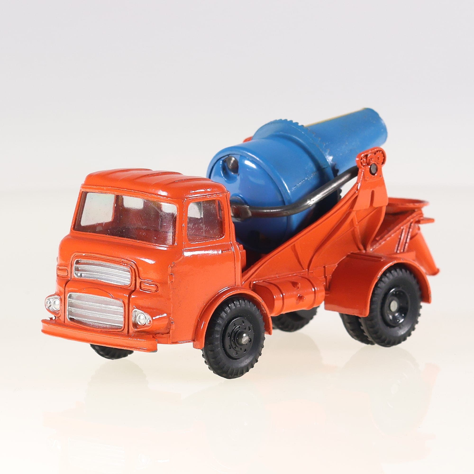 Dinky Toys 960 Albion Chieftain Lorry Mounted Concrete Mixer 1/43 Orange et bleu — miniature 13
