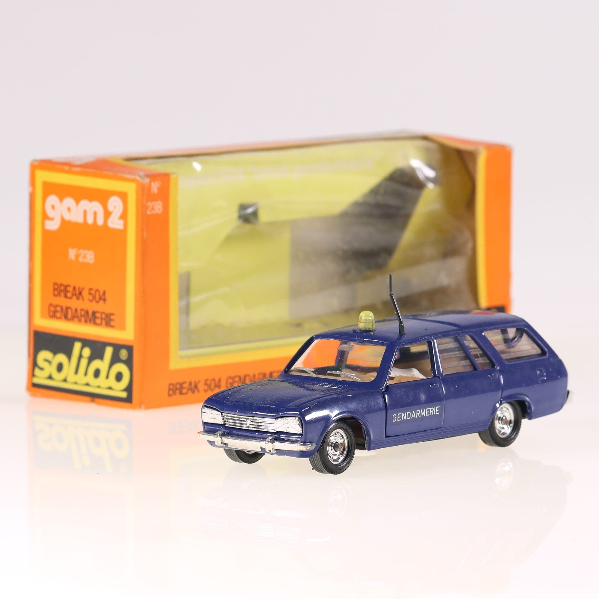 Peugeot n° 23B Solido 504 Break de Gendarmerie 1/43 Bleu avec boîte — photo 1