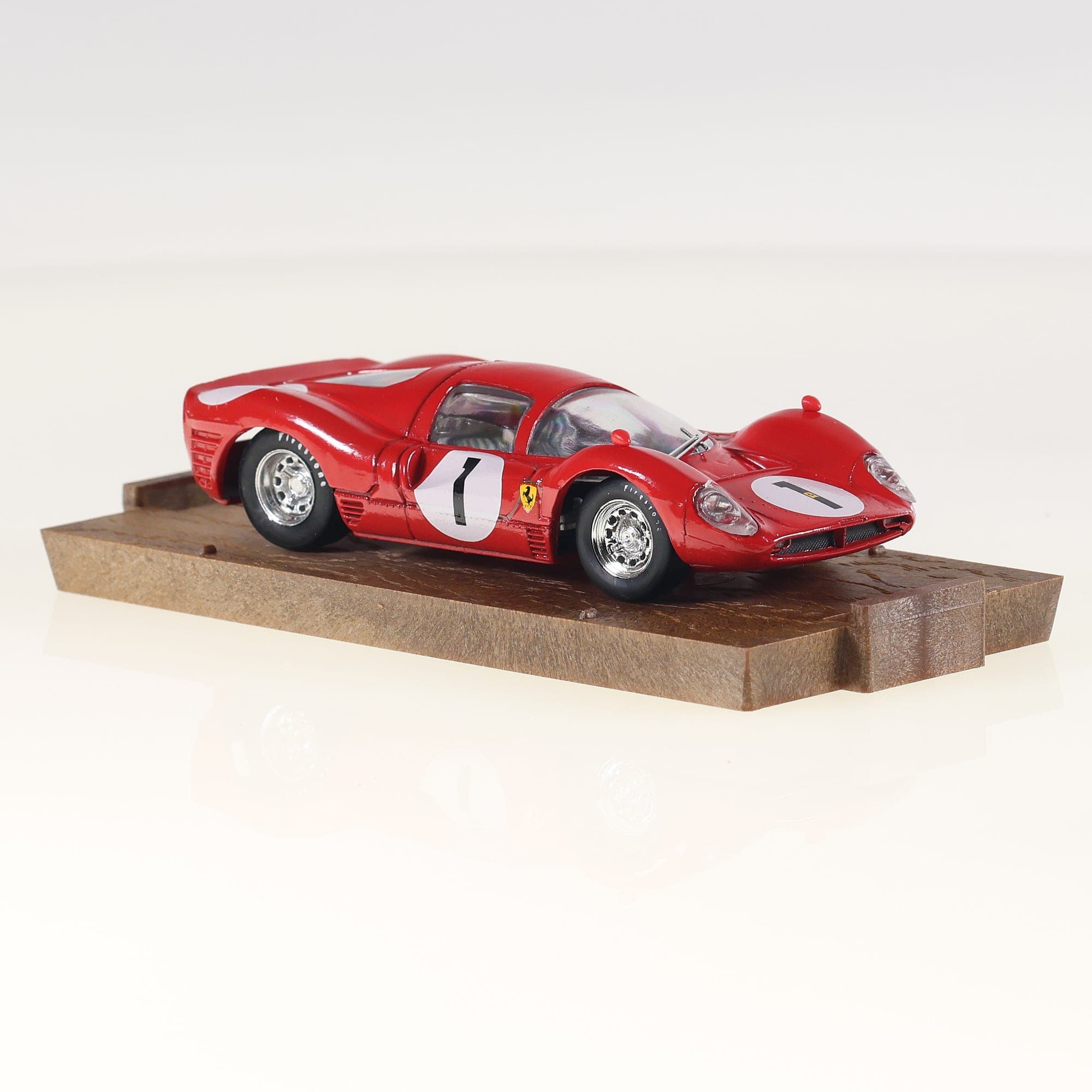 Brumm R157 Ferrari 330 P3 HP 420 1966 #1 1/43 Rouge avec boîte — miniature 10