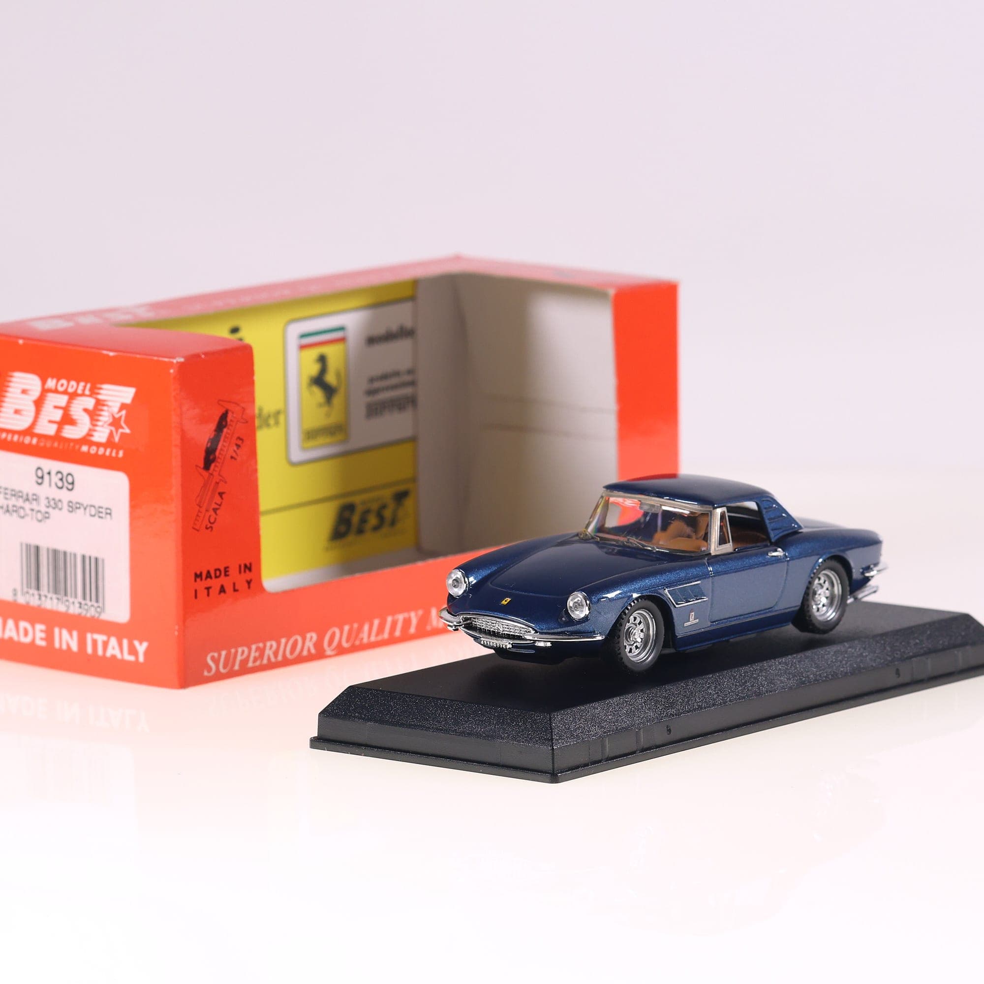 Model best 9139 Ferrari 330 spyder hard top  1/43 Rouge avec boîte — photo 1
