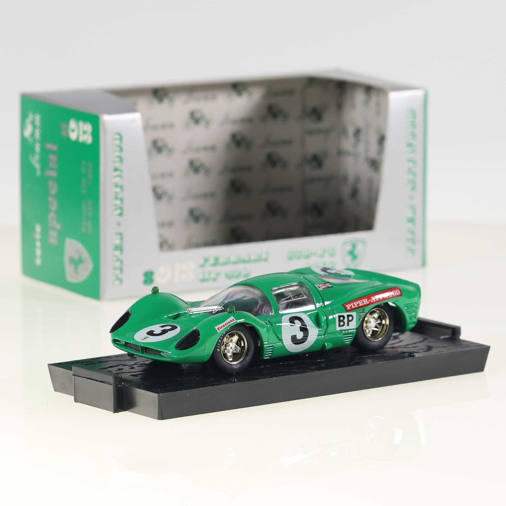 Brumm S 013 Ferrari 330 P3 HP 420 1966 #3 1/43 Vert avec boîte — photo 1
