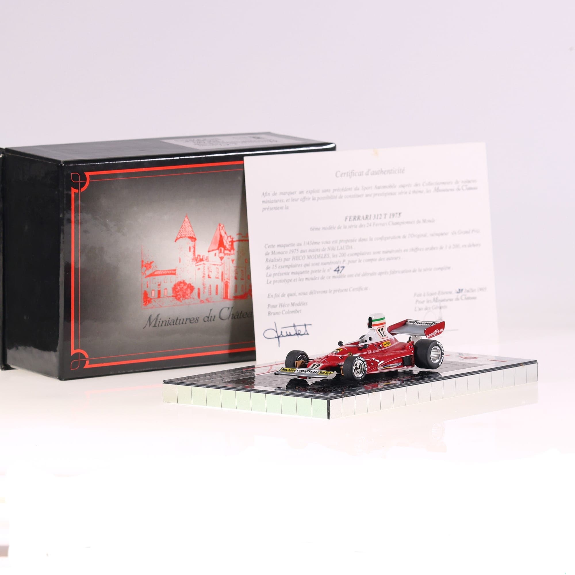 Miniatures du château Heco Ferrari 312 T 1975 1/43 Rouge avec boîte
