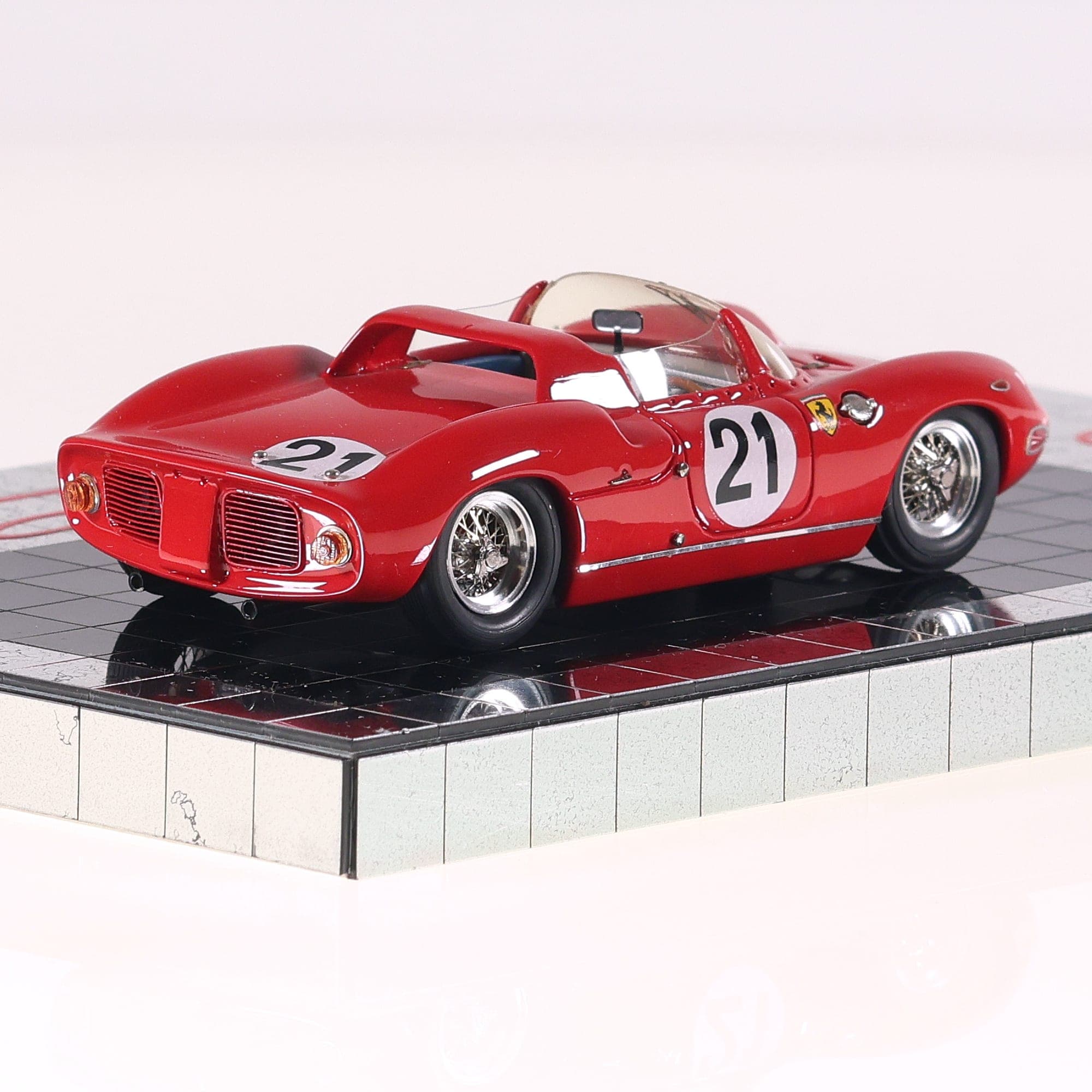 Miniatures du château Heco models Ferrari 250 P #21 1963 1/43 état A n° 74/200 — miniature 9