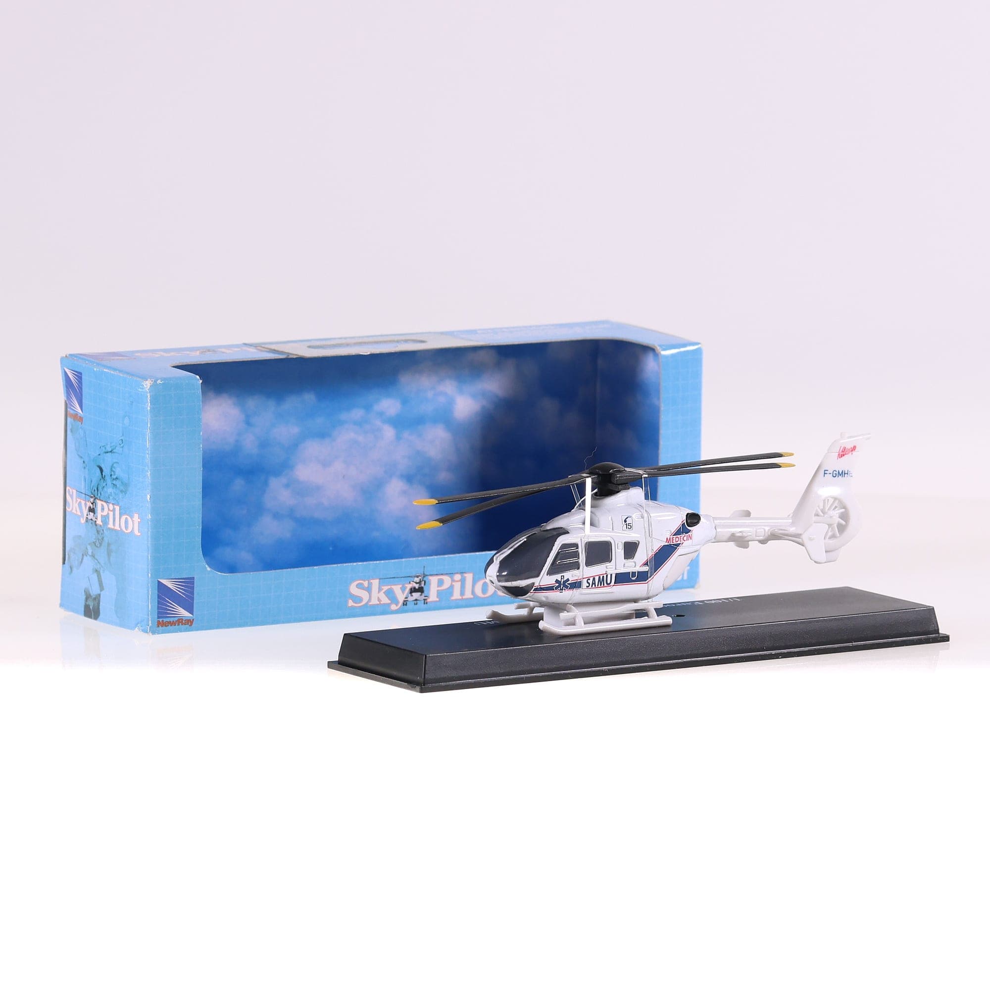 New Ray 29716 eurocopter Blanc neuf avec boîte