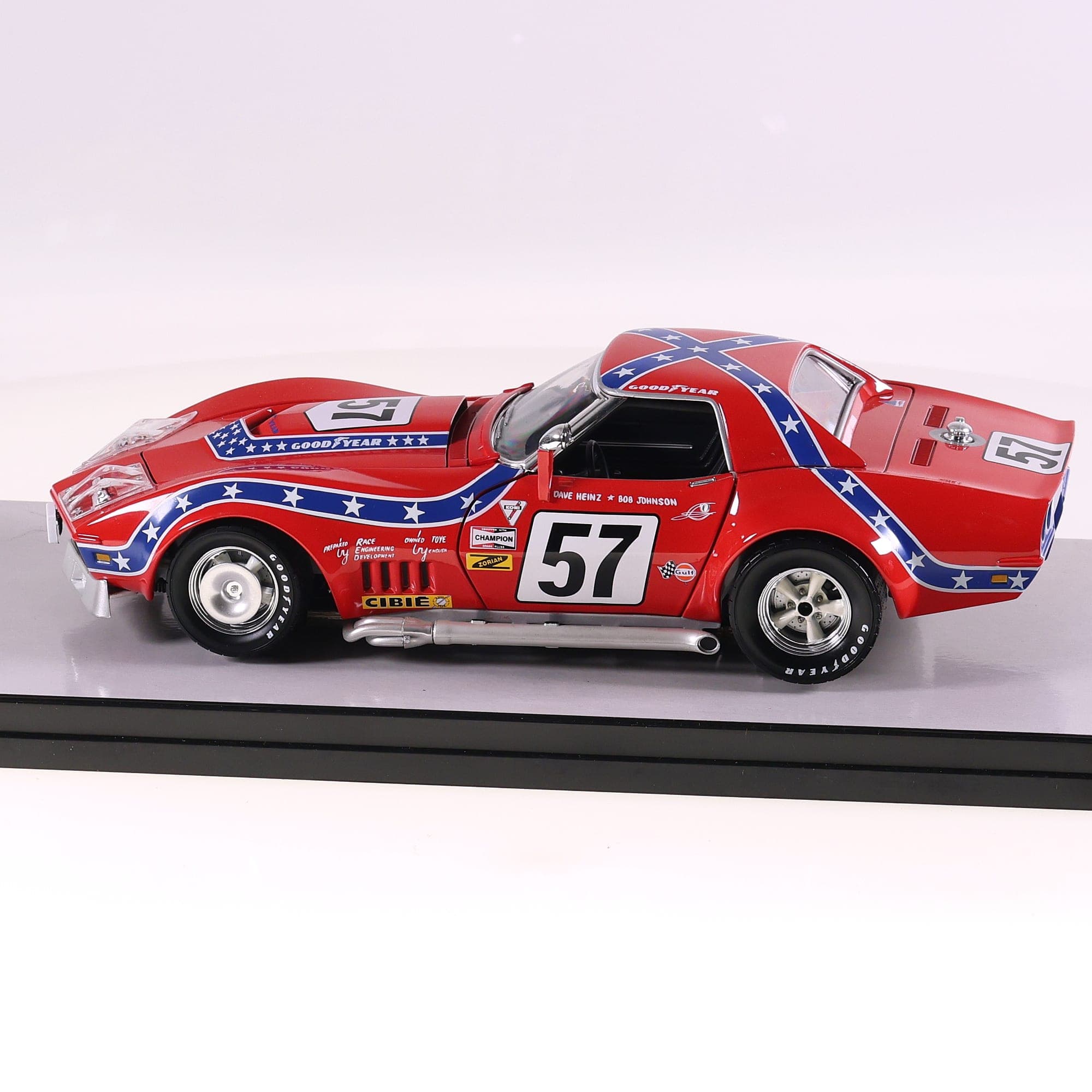 Carousel 1 4601 Chevrolet Corvette L-88  - Sebring 12 H  4th oa  1st GT #57 1972 — miniature 3