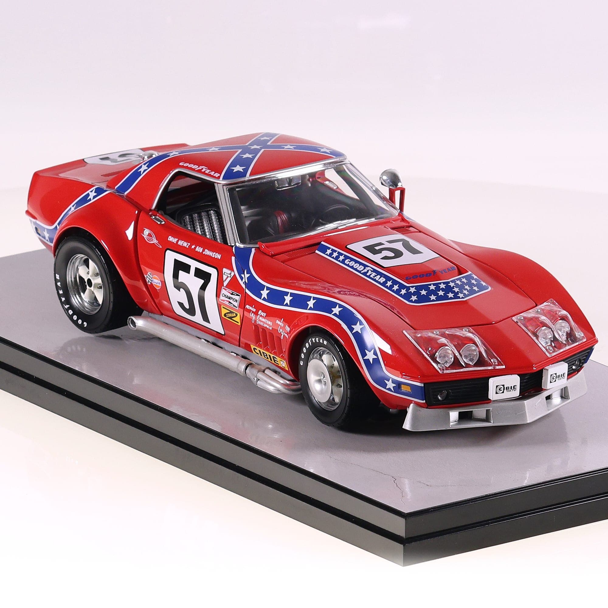 Carousel 1 4601 Chevrolet Corvette L-88  - Sebring 12 H  4th oa  1st GT #57 1972 — miniature 8
