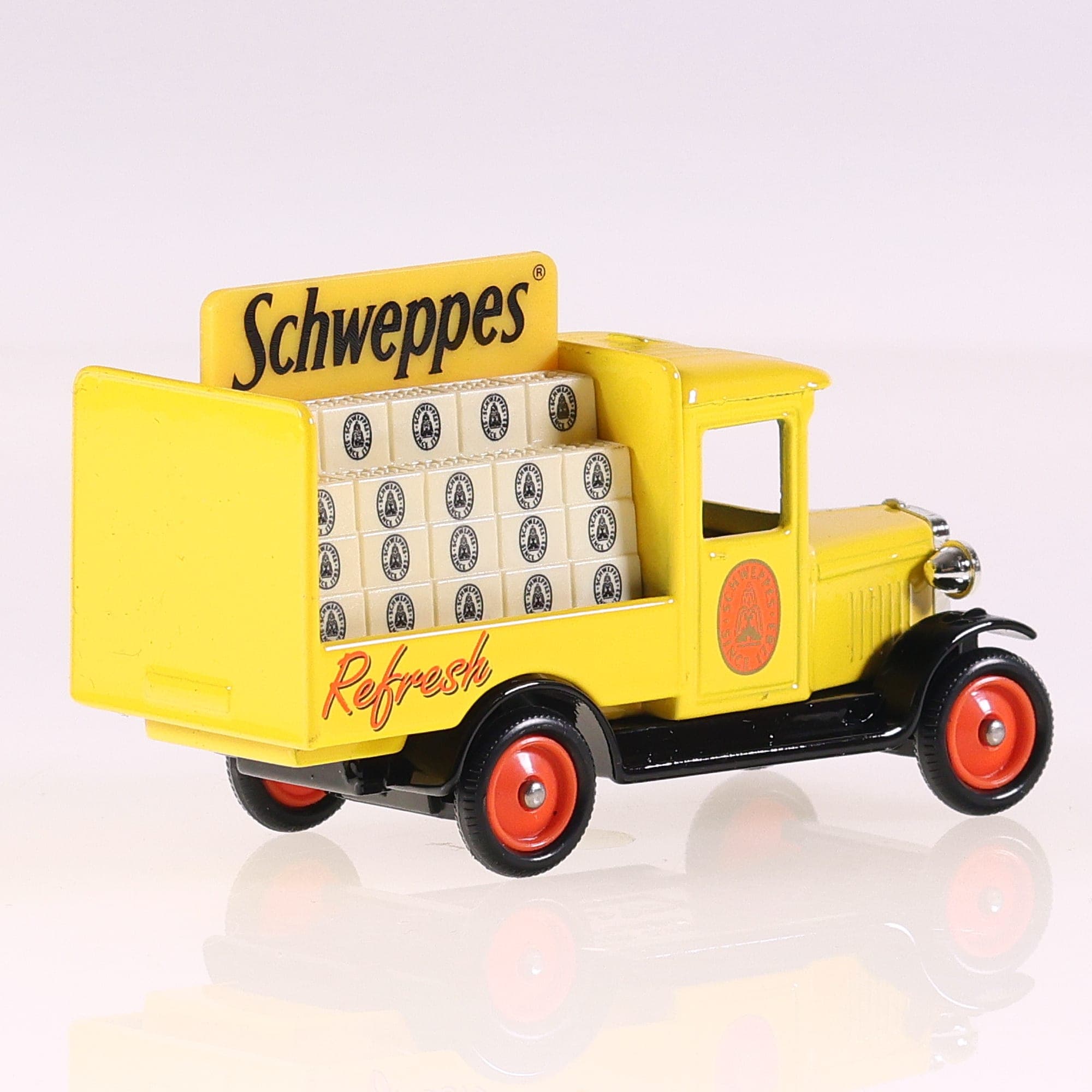 Corgi Chevrolet Schweppes Drinks Van 1/43 Jaune sans boîte — miniature 5