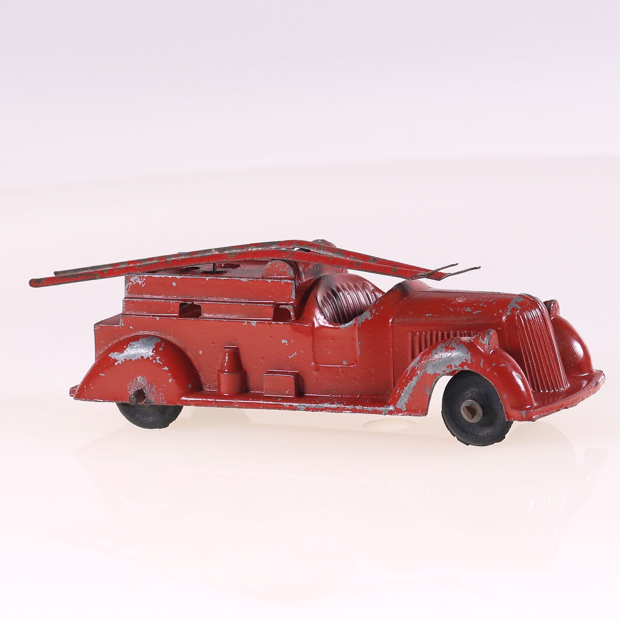 TOBY TOYS 863 camion pompier torpedo avec échelle 11,5 cm Rouge Grade C sans boî — miniature 7