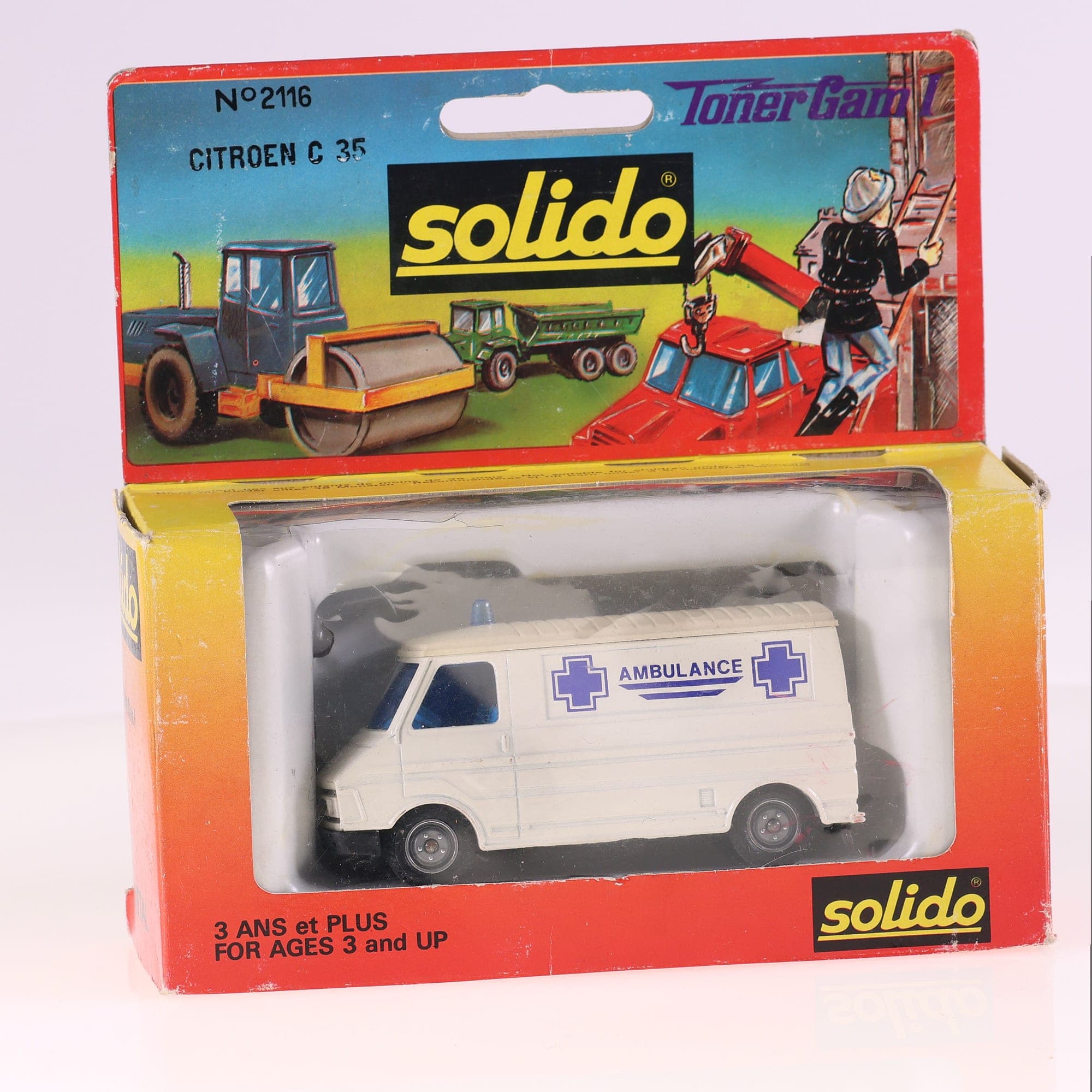 Solido n°2116 Citroën C 35 Ambulance 1/50 Blanc avec boîte — miniature 3