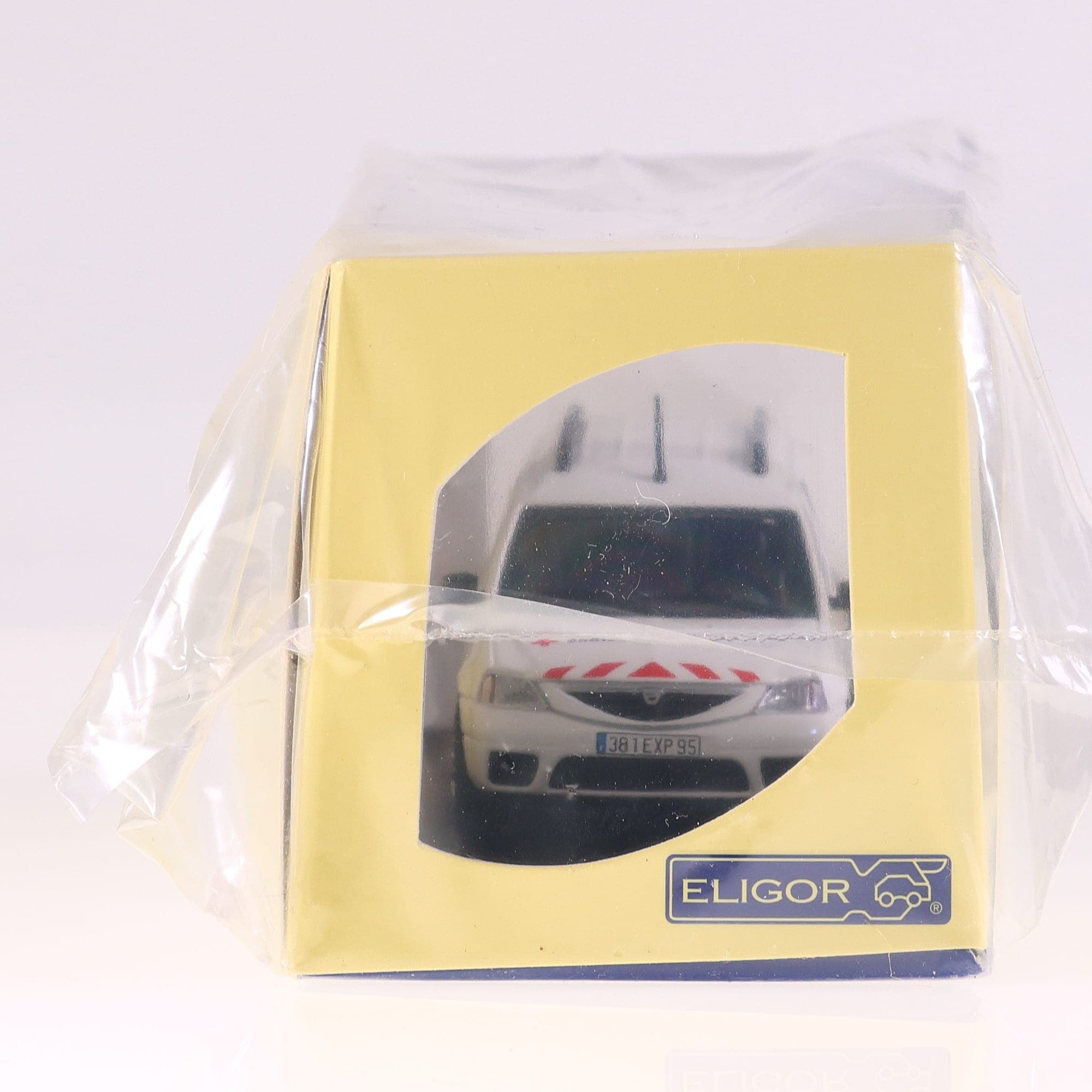 Eligor Dacia Logan MCV Croix Rouge Française  1/43 Neuf — miniature 4