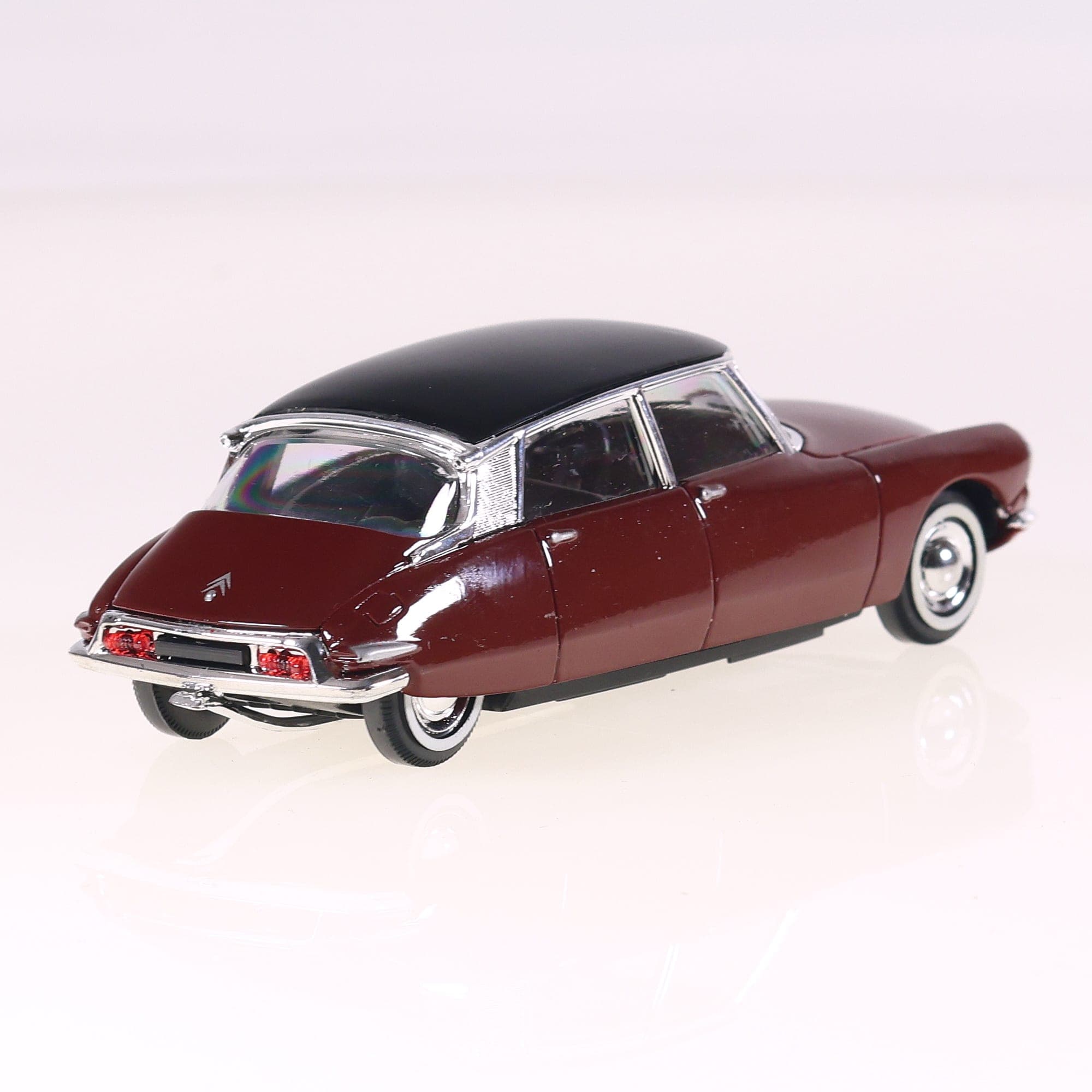 Solido Citroën DS 19 1956 1/43 bordeaux et toit noir  — miniature 5