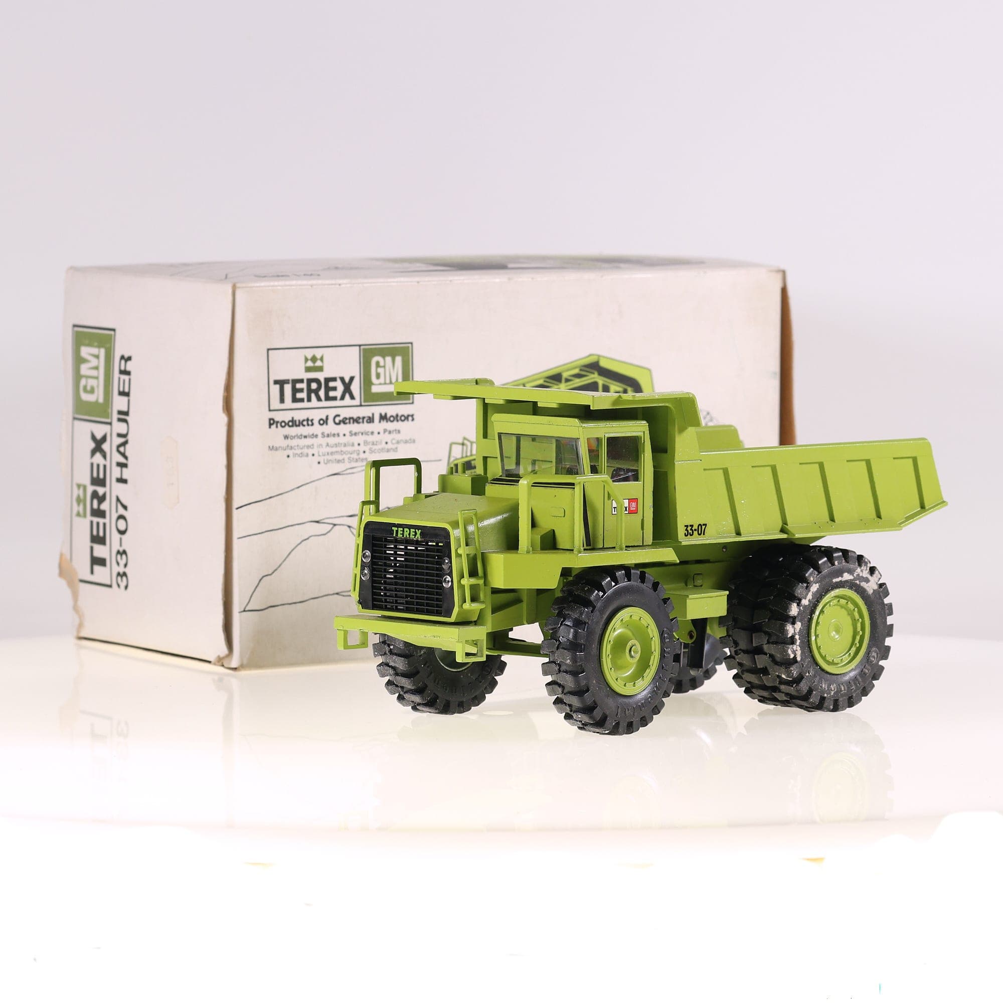 NZG n°163 TEREX 33-07 Hauler 1/40 camion benne jamais joué en boîte