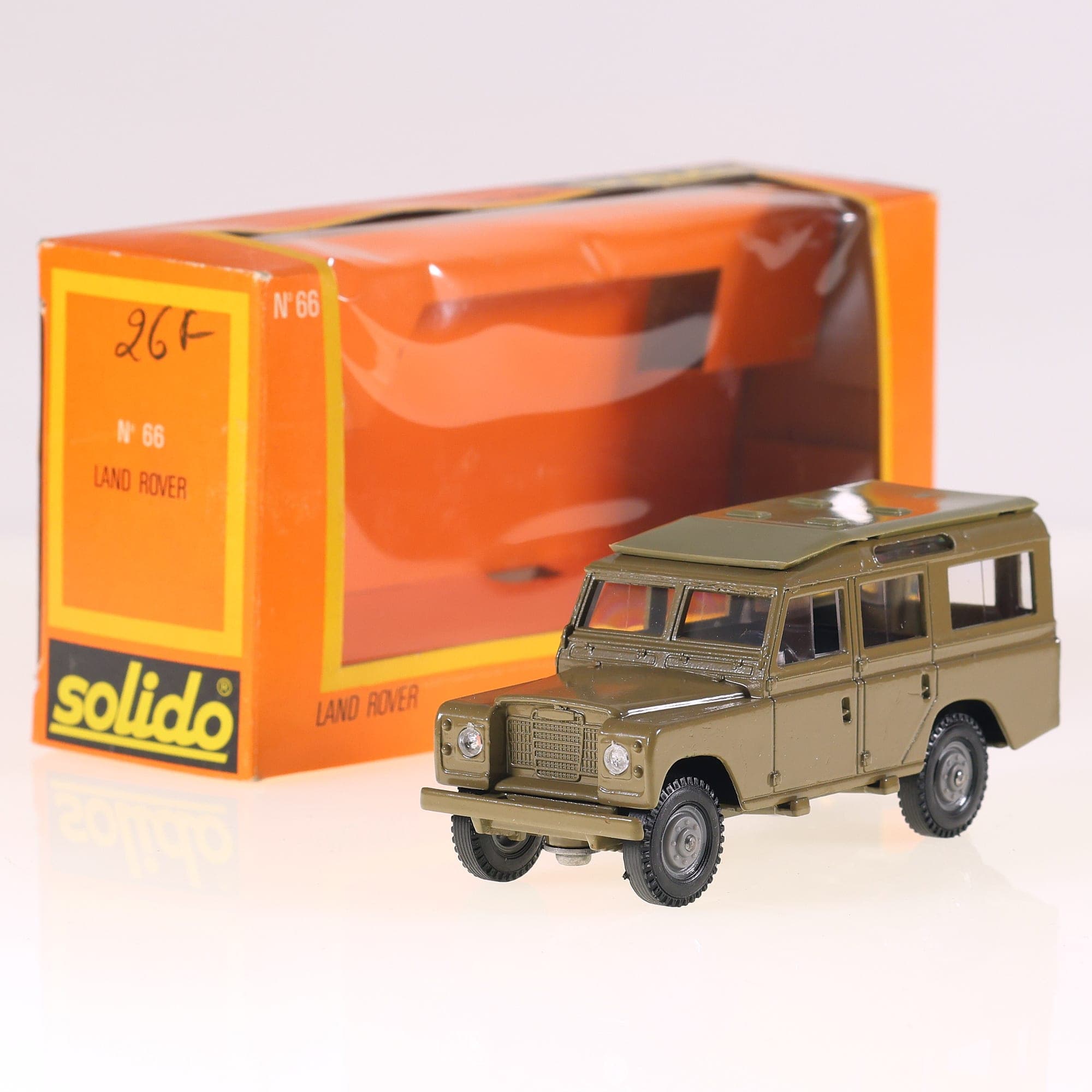 Solido n°66 Land Rover Defender 1/43 vert neuf avec boîte — photo 1