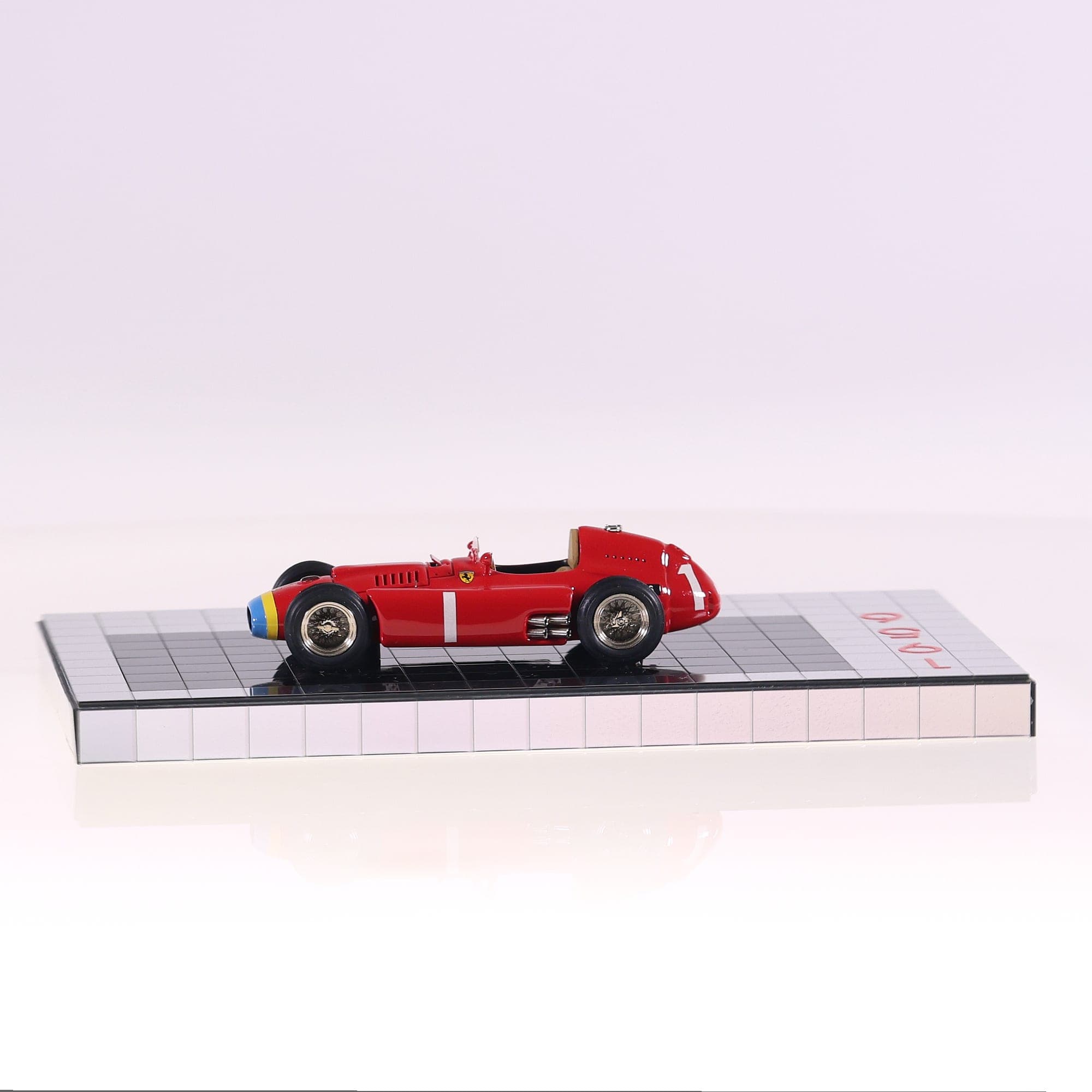 Miniatures du Château Heco Ferrari Ferrari D50 Championne du monde 1956 Formule  — miniature 2