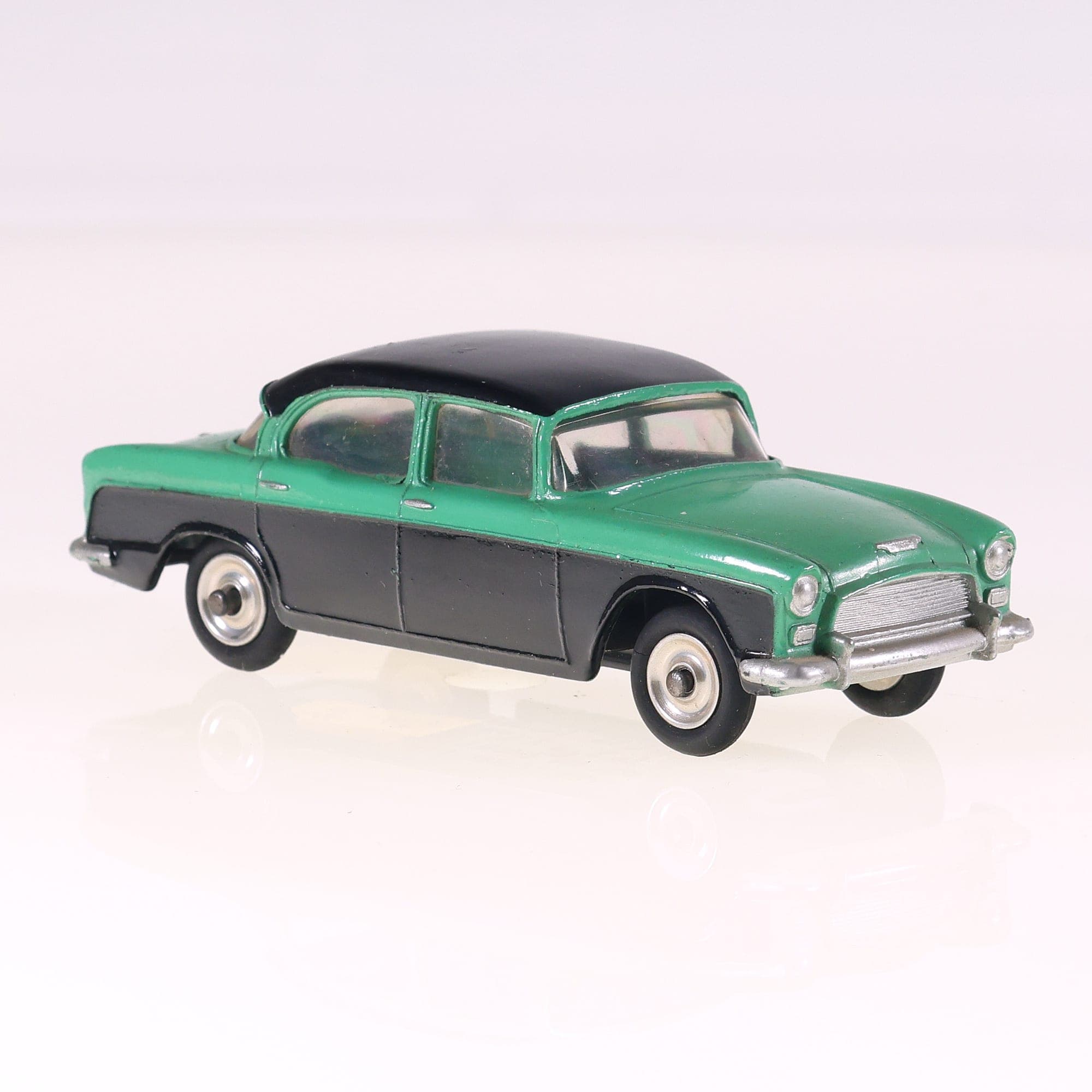Dinky Toy GB 165 Humber Hawk 1/43 verte et noire état A — miniature 7