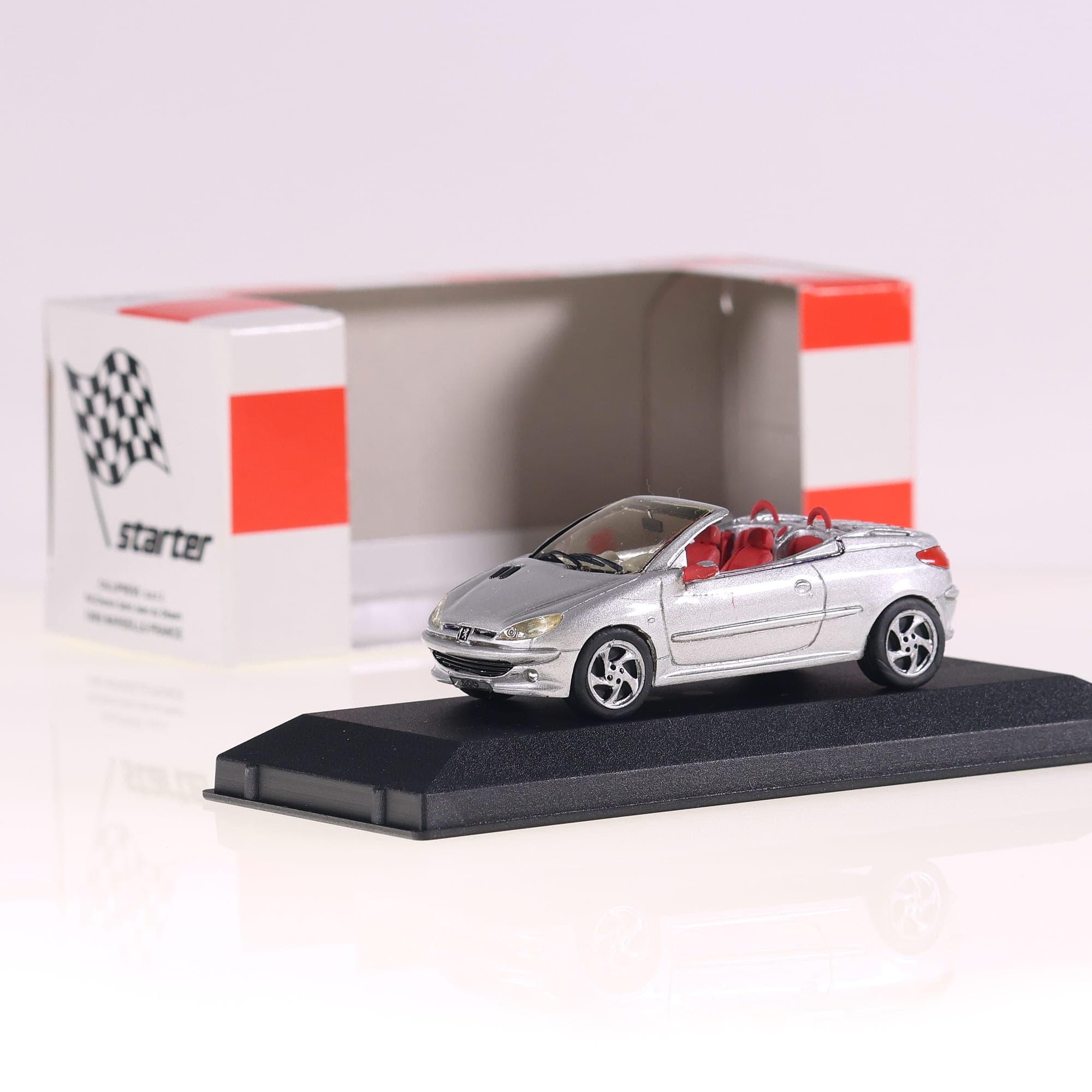 Starter T178 Peugeot 20 Coeur Coupe Cabriolet 1/43 Argent avec boîte