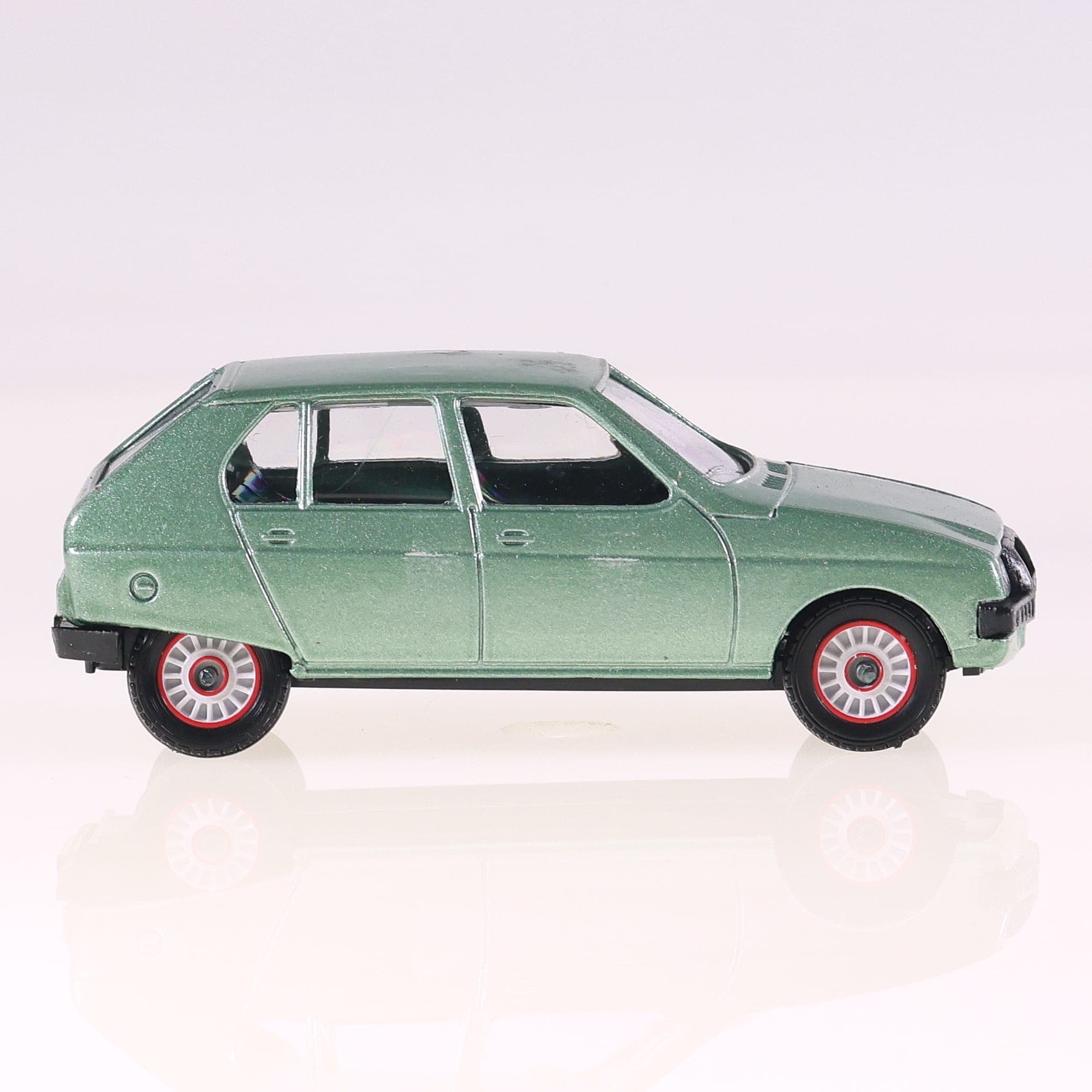 Solido n° 1302 Citroën Visa 1/43  — miniature 10