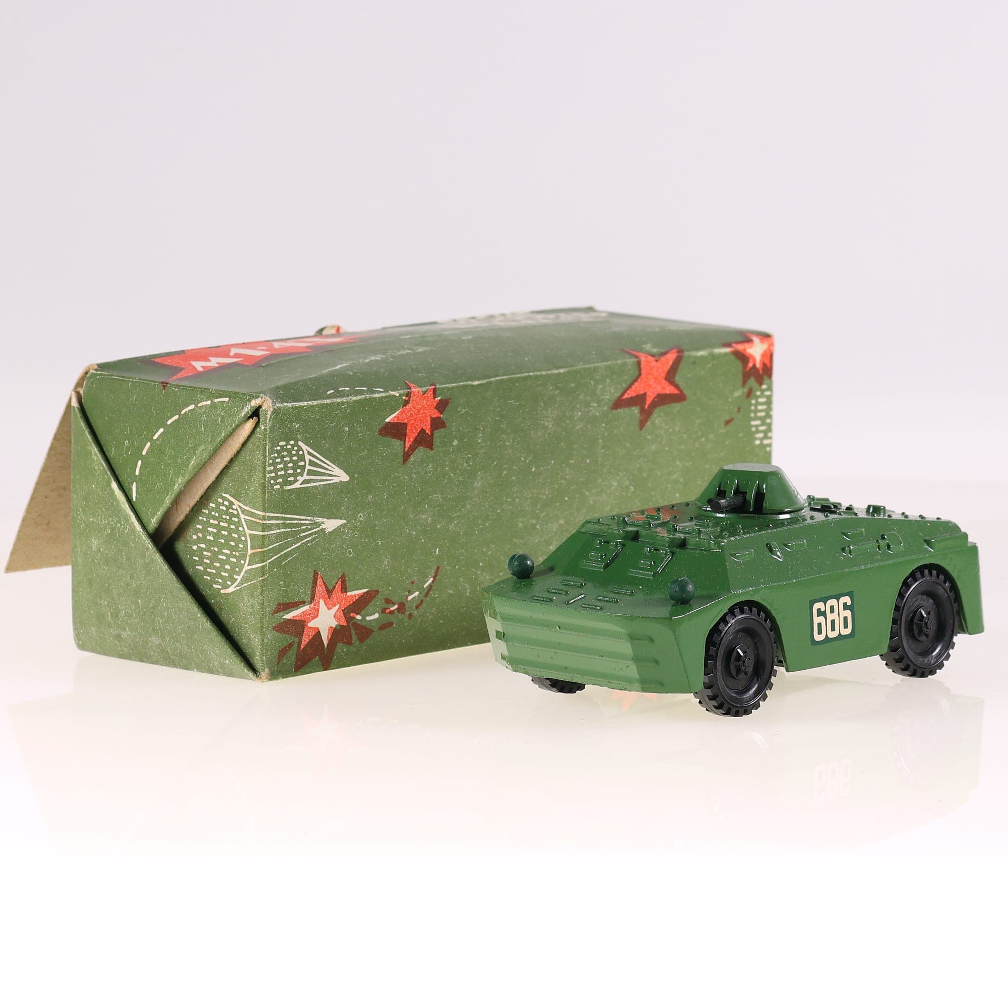 made in URSS tank Бронетранспортер-2 #686 11,5 cm Vert avec boîte — photo 1