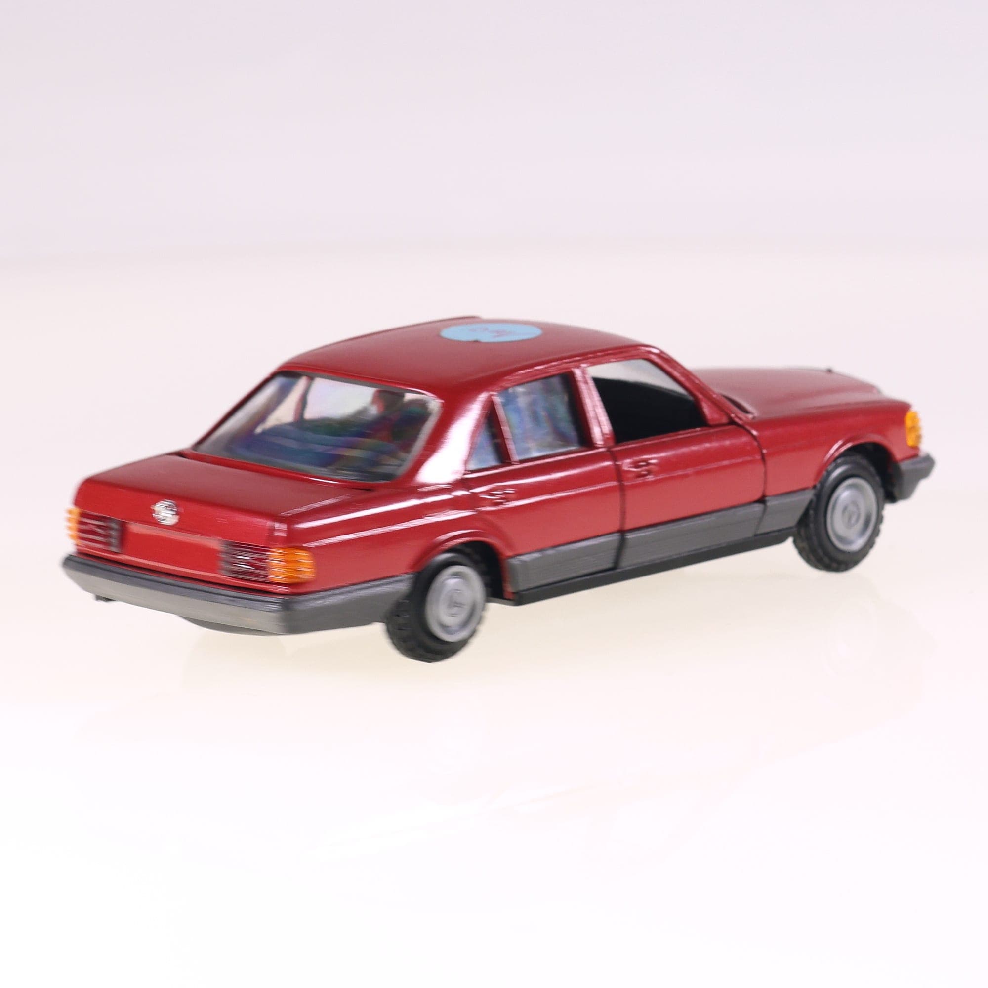 NZG Mercedes-Benz 280 380 500 SE/SEL (W126) 1/35 rouge métallisé Grade B avec bo — miniature 9