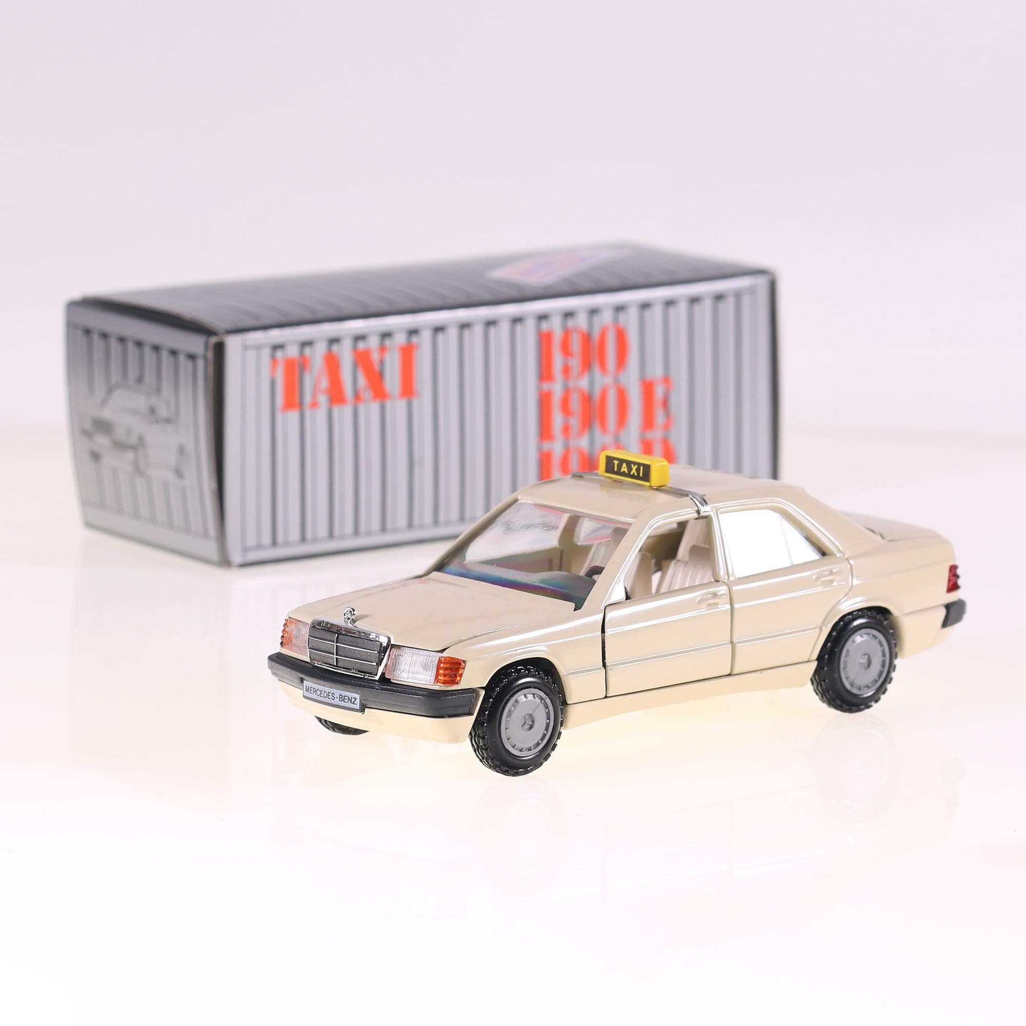 Cursor Mercedes-Benz 190 E  Taxi beige clair avec boîte