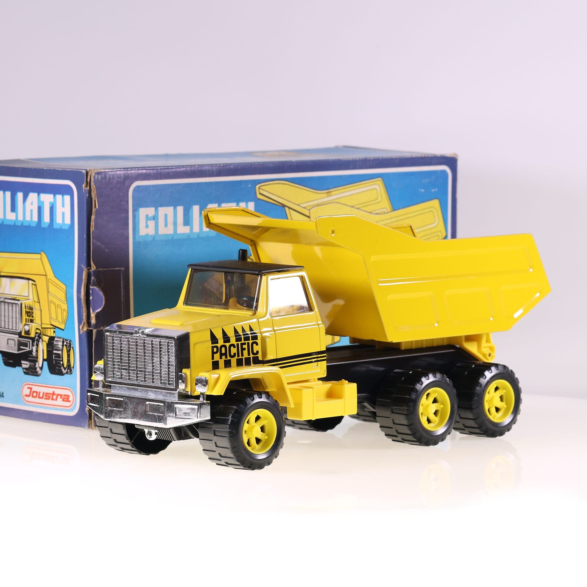 Joustra 0434 Goliath camion Dumper Pacific 34 cm état A avec boîte état C
