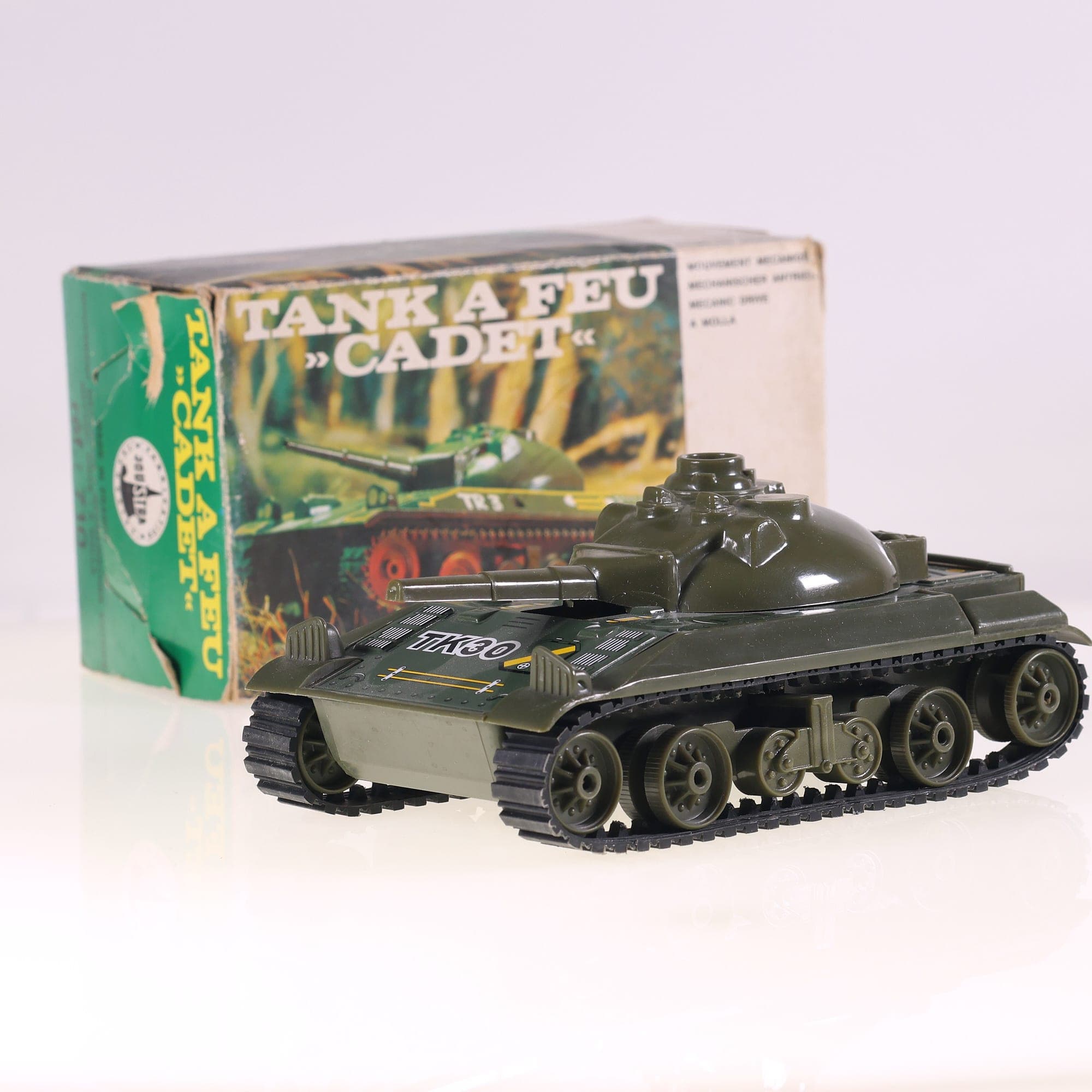 Joustra 710 Tank a Feu CADET TK 30 16 cm vert militaire avec boîte