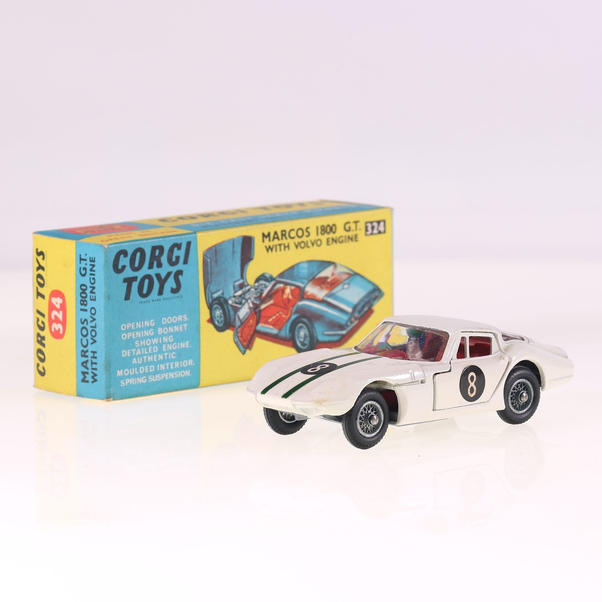 Marcos Volvo 324 Corgi 1800 GT  1/43 Blanc avec boîte
