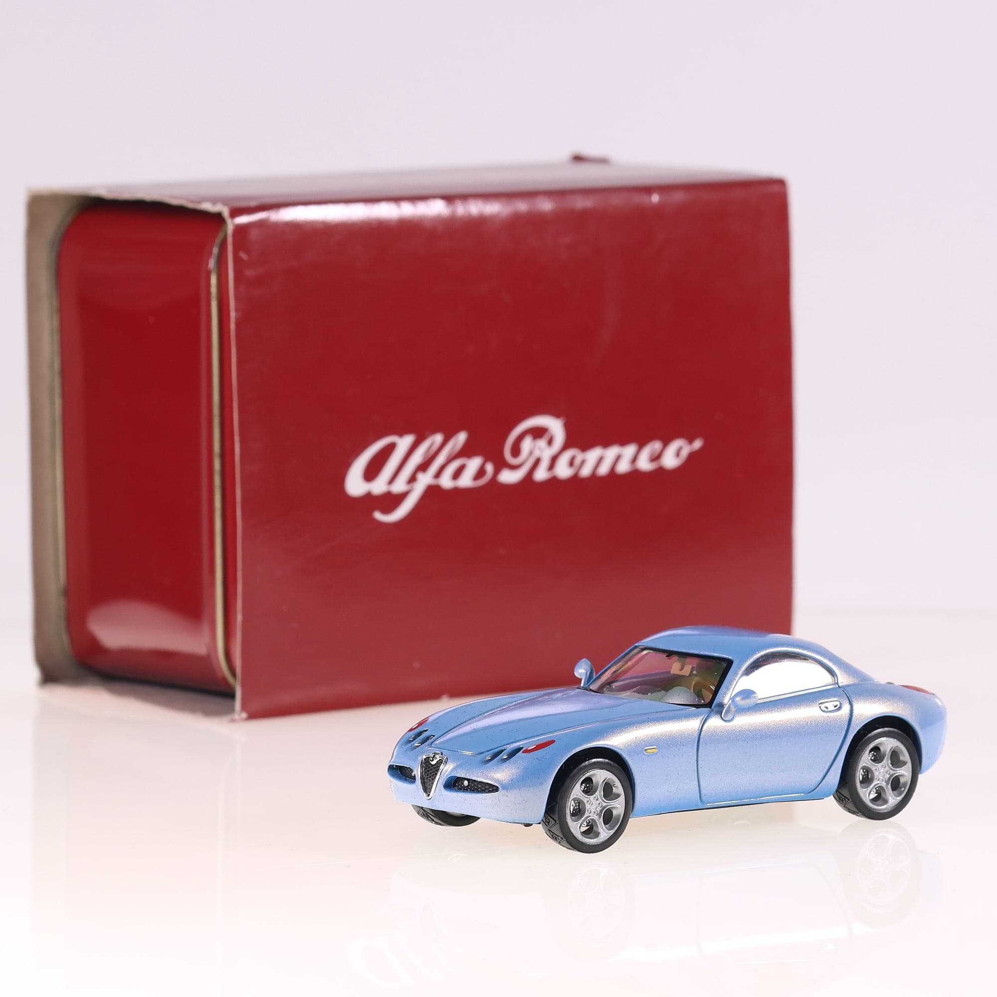 Solido Alfa Romeo Nuvola 1/43 bleu métallisé avec boîte