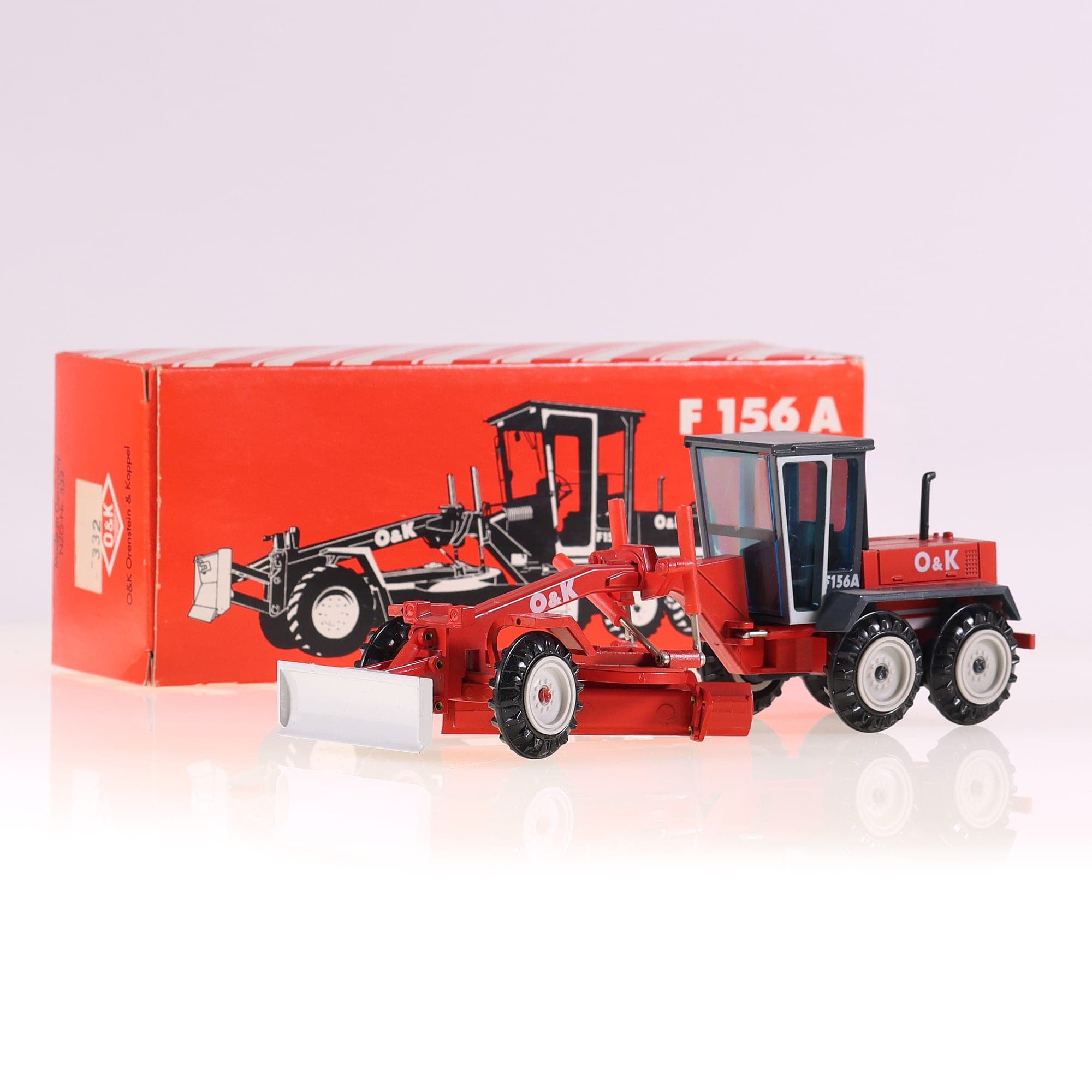 NZG O&K F 156A Rouge avec boîte