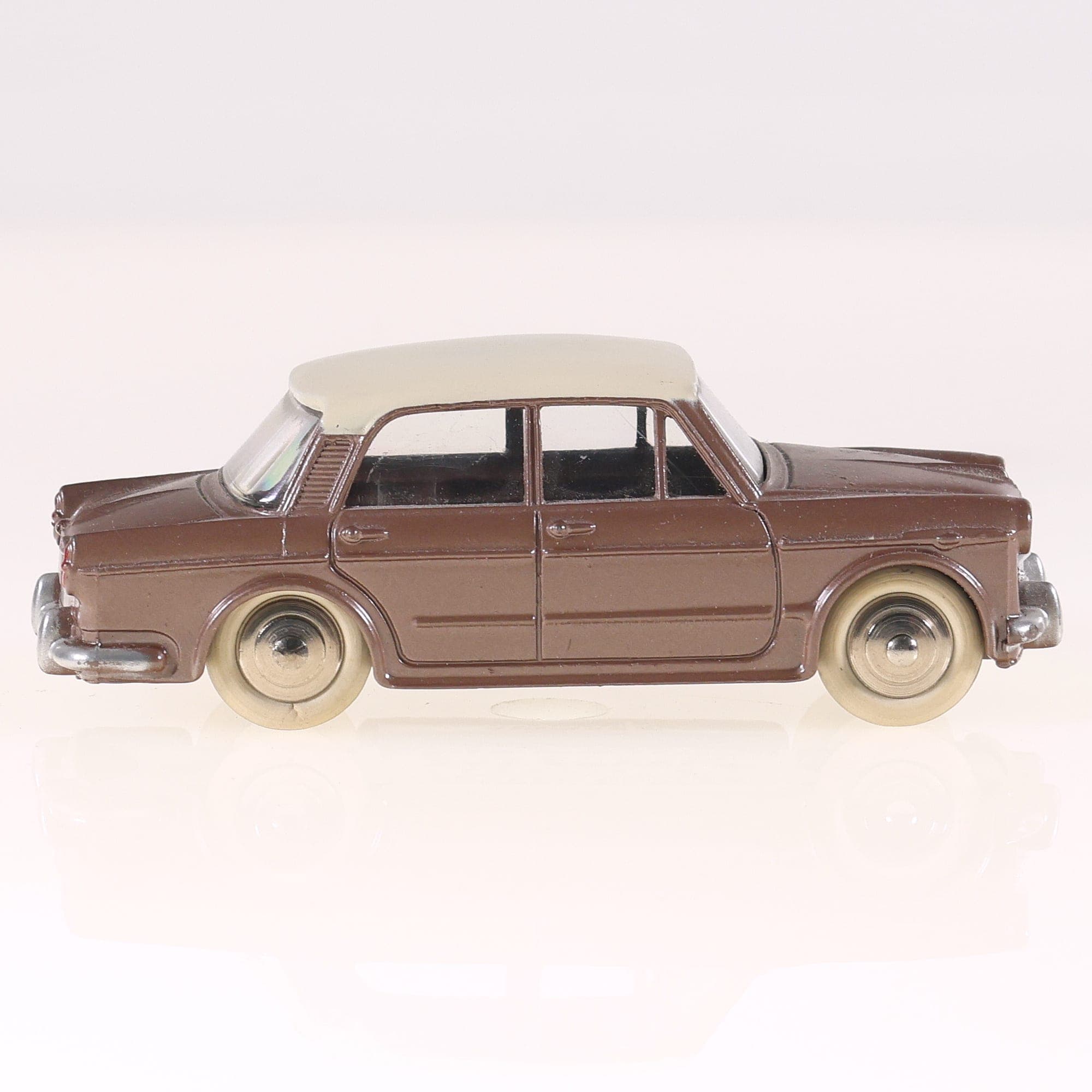 Fiat 531 Dinky Toys 1200 Grande Vue 1/43 marron et beige neuf avec boîte — miniature 10