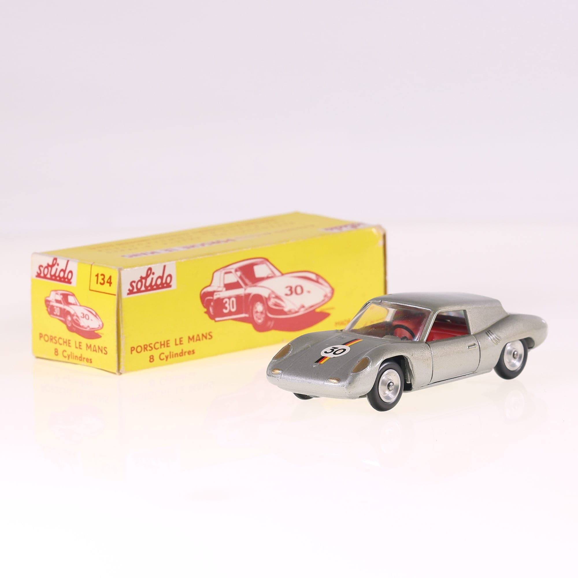 Solido 134 Porsche GT Le mans 8 cylindre 1/43 avec boîte