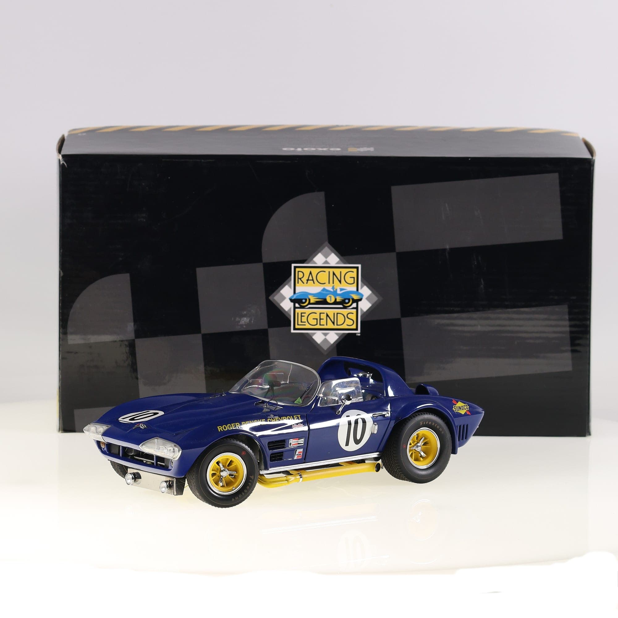 Exoto Chevrolet Corvette Grand Sport #10 Roger Penske 1/18 Bleu / Jaune avec boî