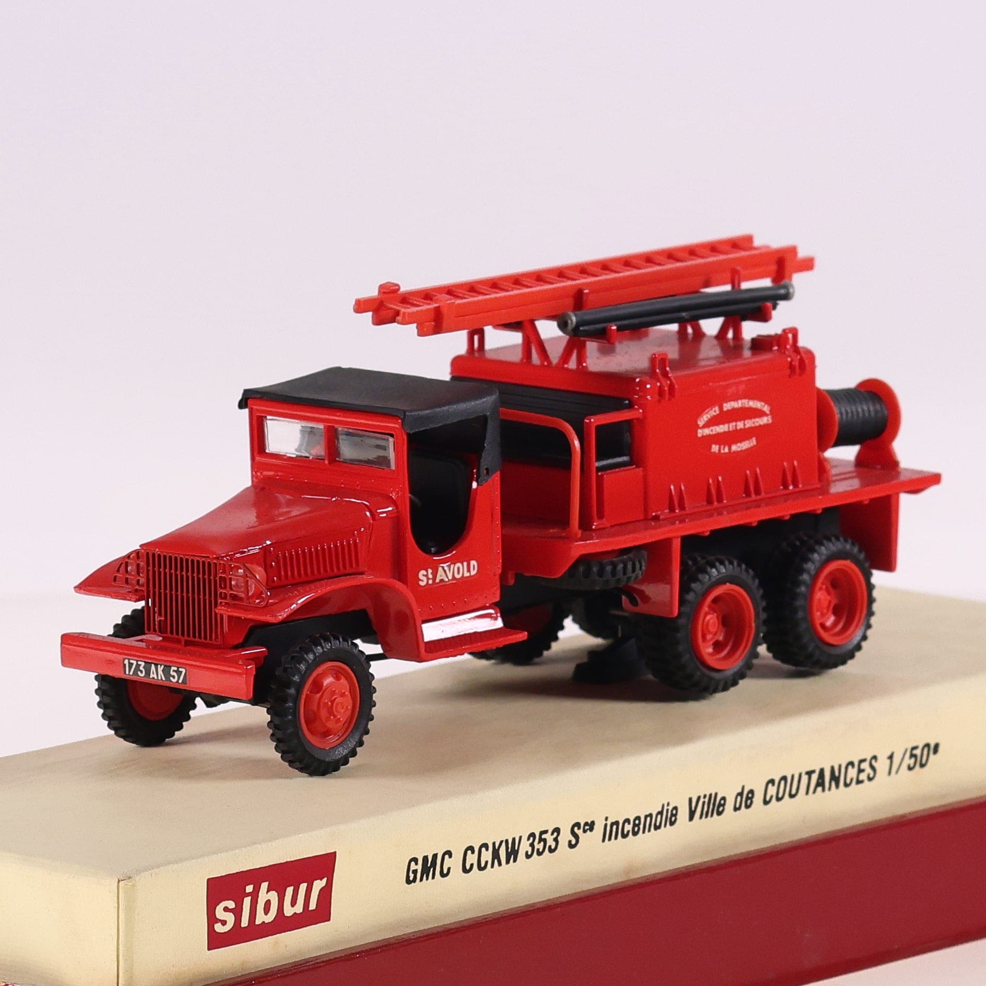 Sibur GMC CCKW 353 Sce incendie Ville de Saint Avold 1/43 Rouge avec boîte — miniature 9