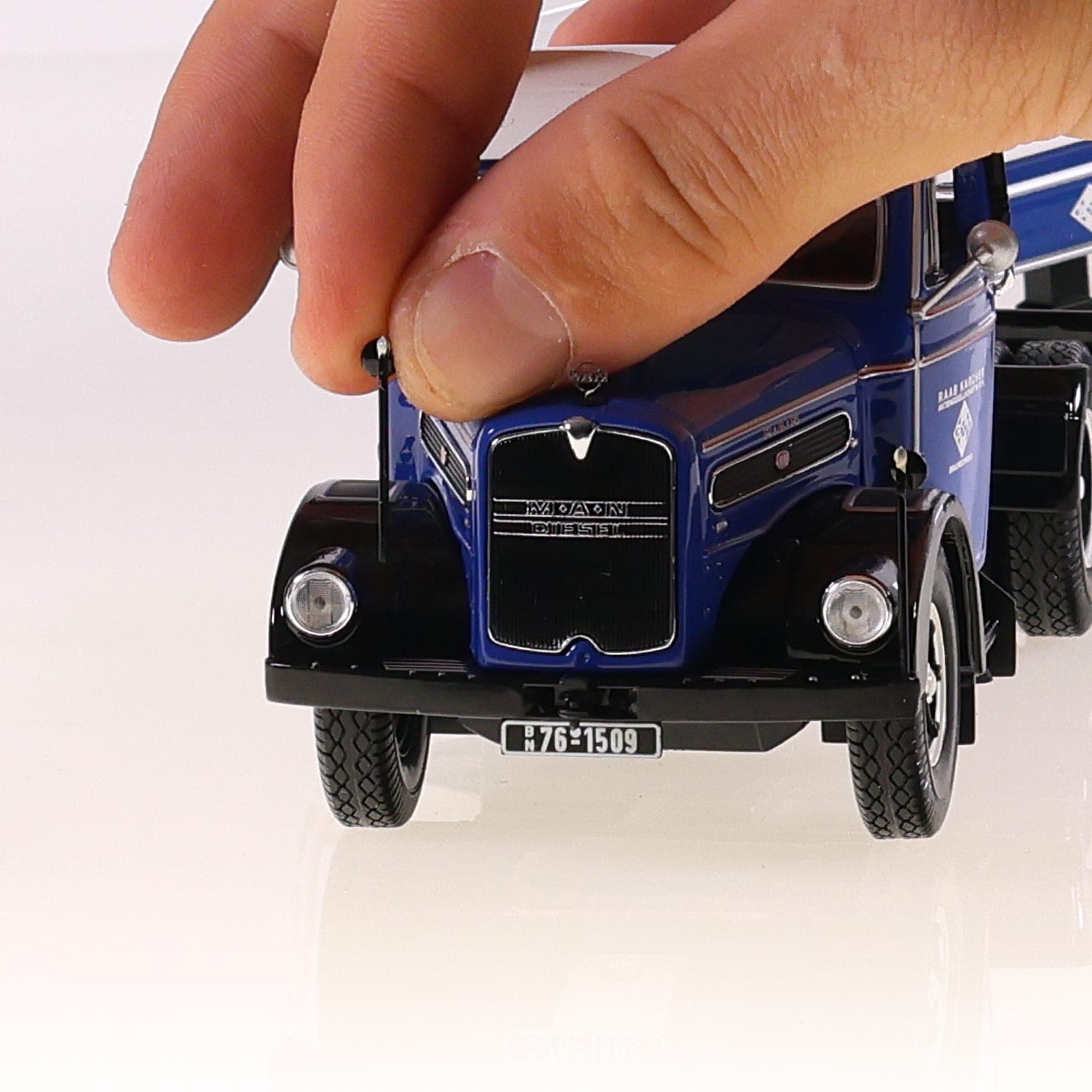 Minichamps 499 070870 MAN Diesel Tanker Sattelzug BV-Aral 1/43 Bicolore avec boî — miniature 10