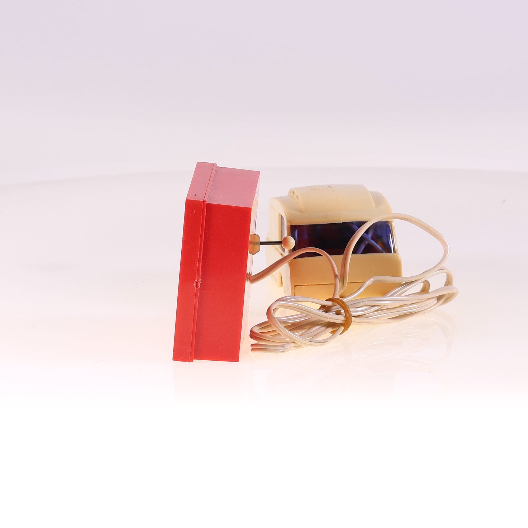 Ador Caravane téléguidée 1/43 Ivoire avec boîte — miniature 4