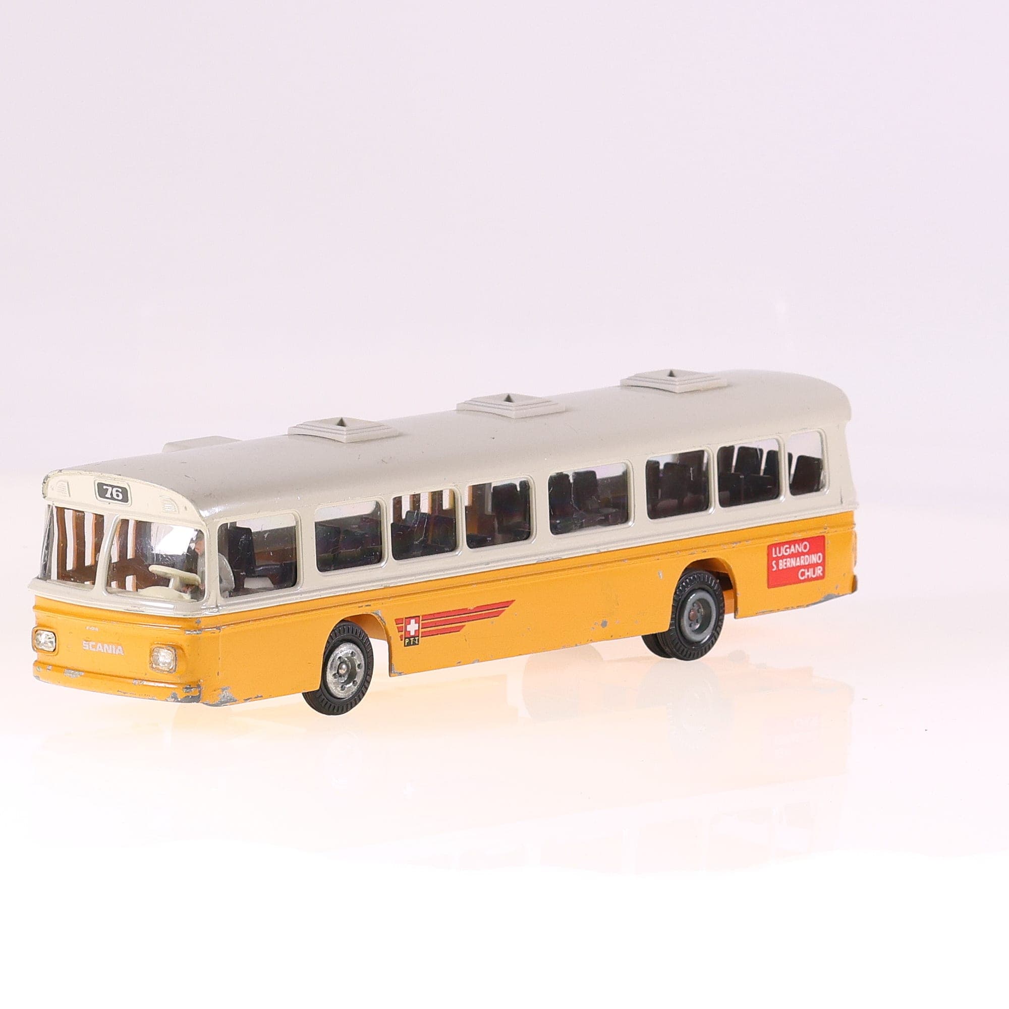 tekno 851 Scania Autobus PTT suisse 76 Lugano S.Bernardino Chur 1/50 jaune et gr