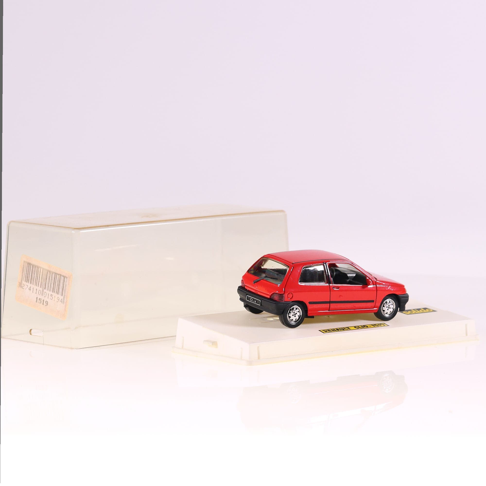 Solido 1519 Renault 1/43 Rouge avec boîte — photo 1