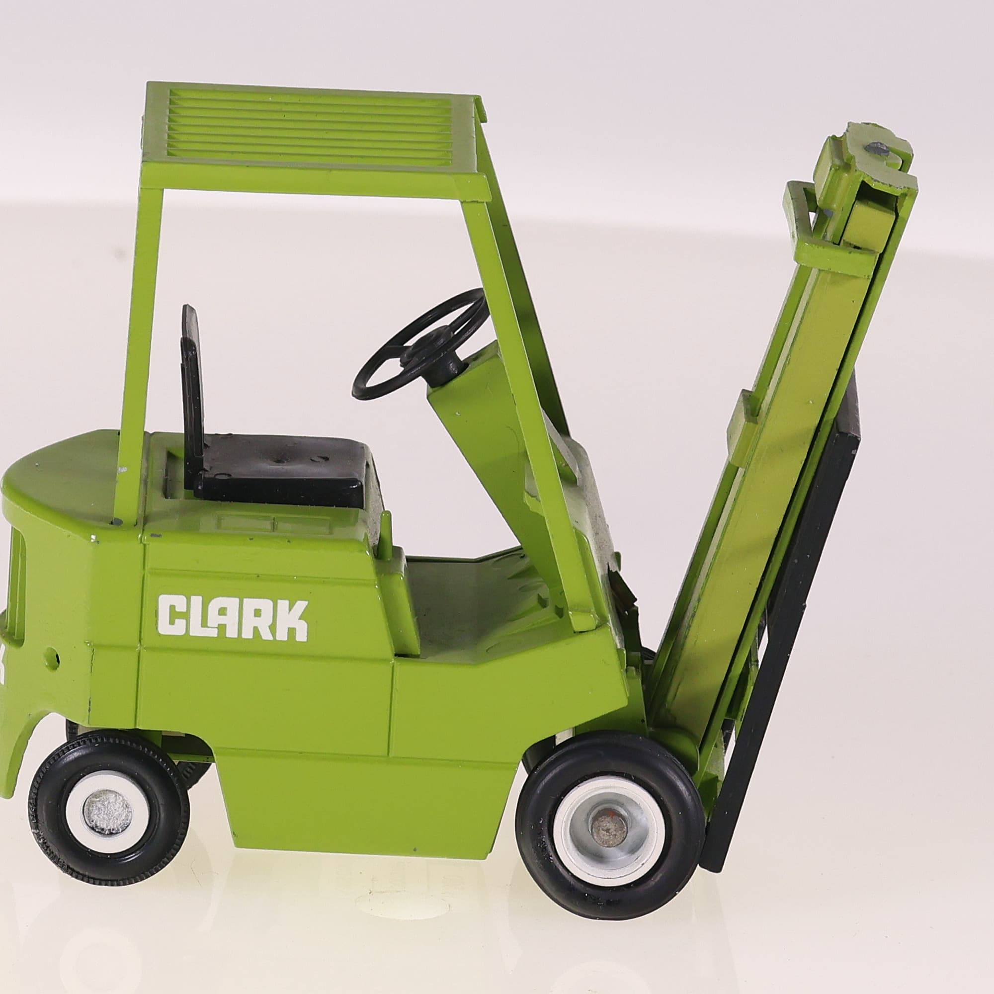 Conrad 297 Clark H 500 !forklift 1/25 Vert Grade B sans boîte — miniature 6