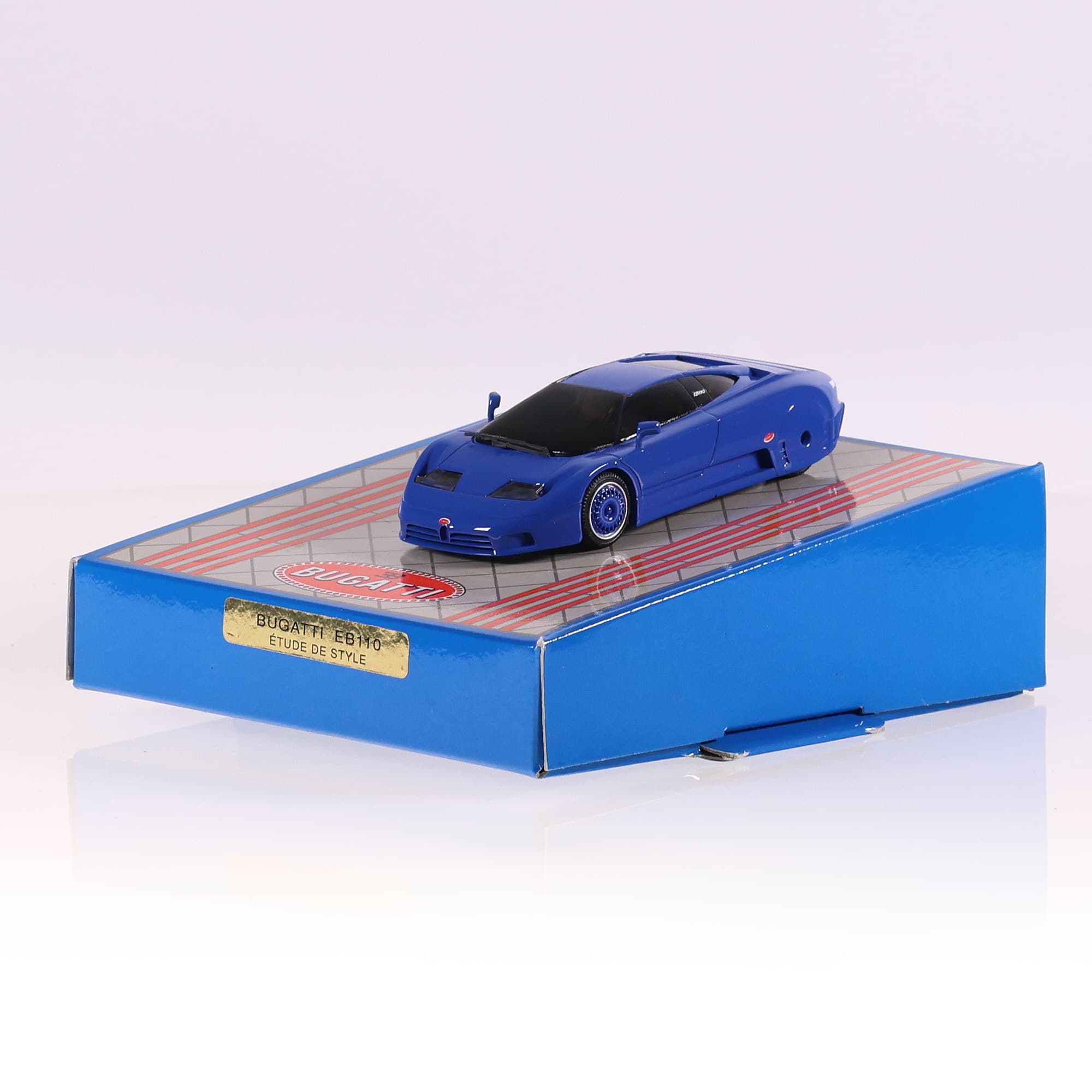 Norev Bugatti EB110 Étude de Style 1/43 Bleu avec boîte — miniature 3