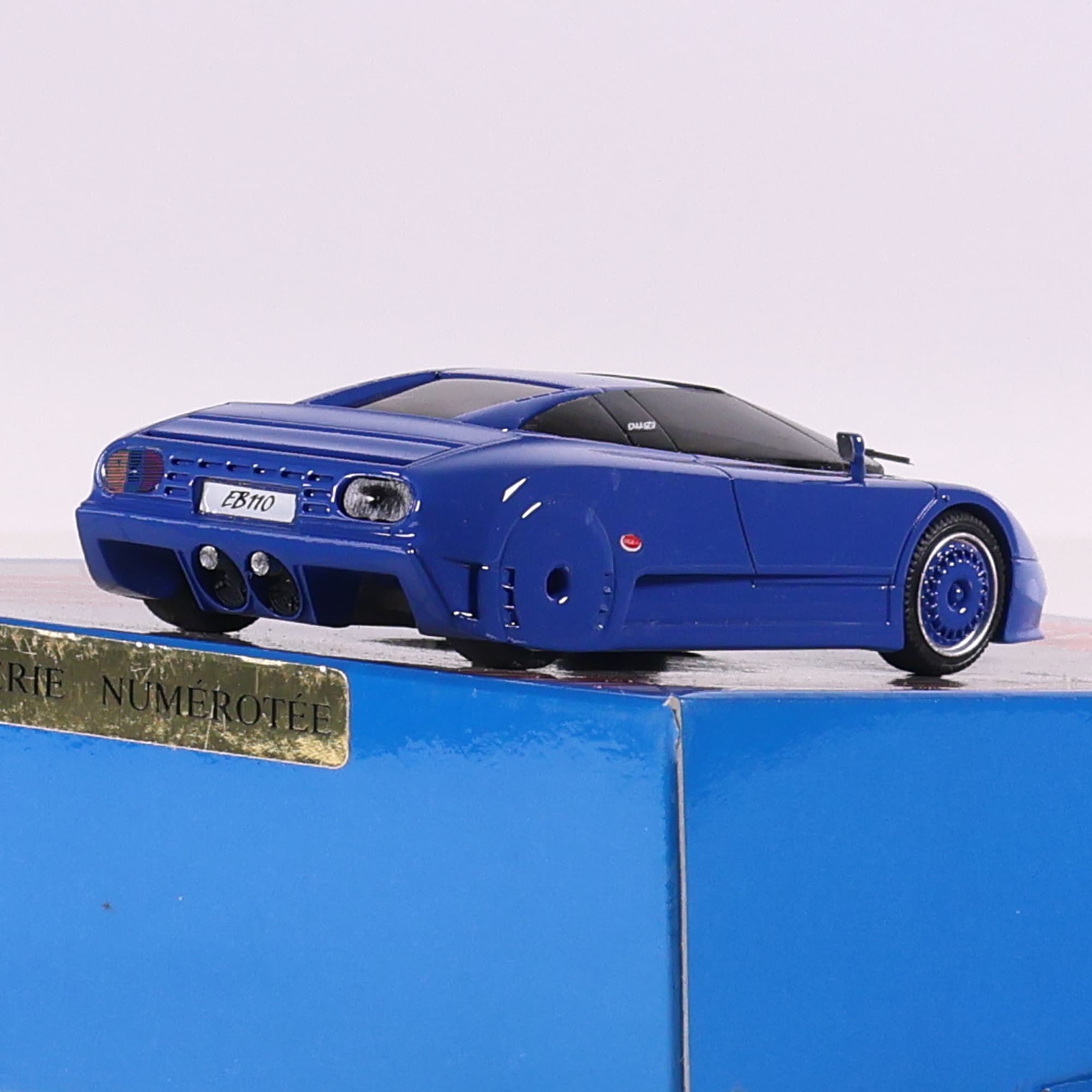 Norev Bugatti EB110 Étude de Style 1/43 Bleu avec boîte — miniature 7